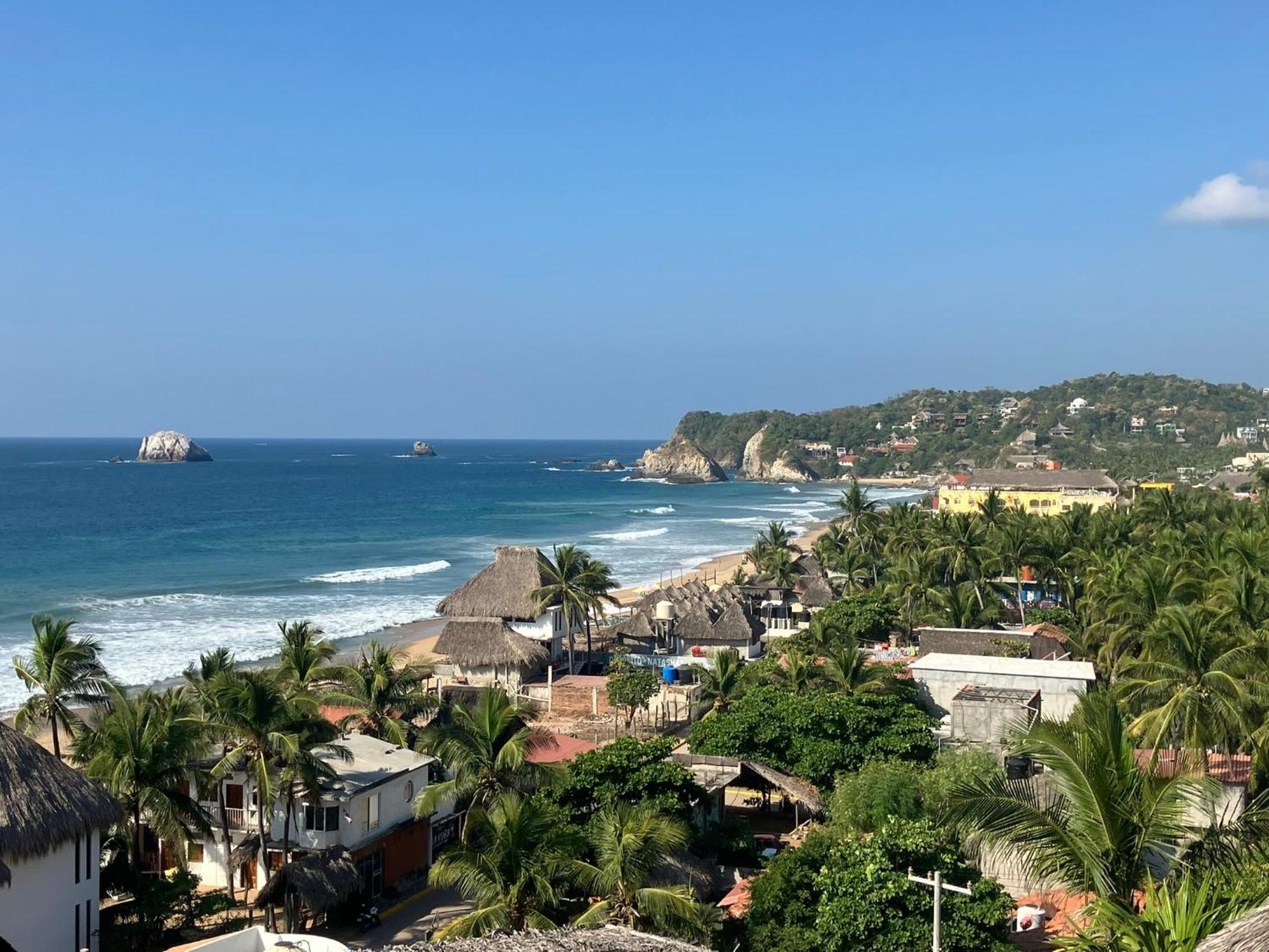 La Loma Linda, Bungalows, Yoga And Feldenkrais, Starlink Internet 2* Zipolite