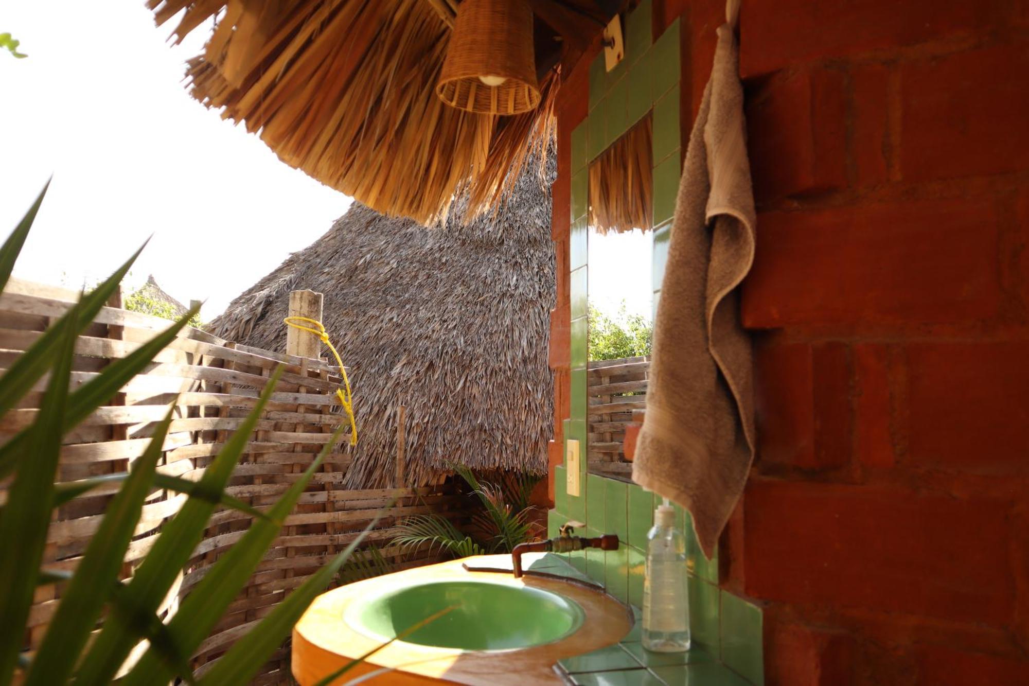 La Loma Linda, Bungalows, Yoga And Feldenkrais, Starlink Internet Hotel 2*