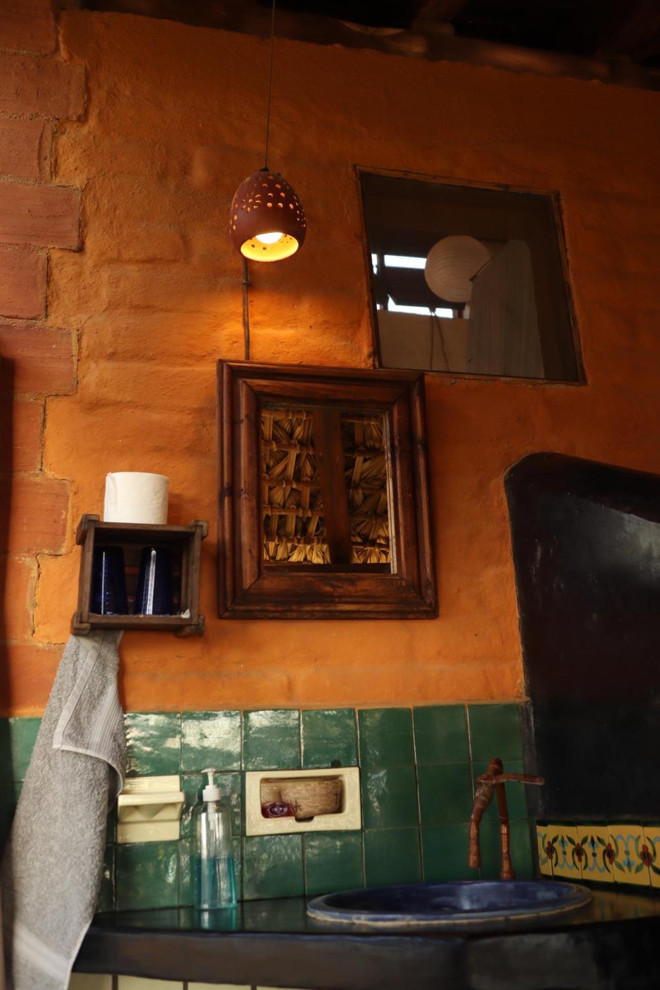 Hotel La Loma Linda, Bungalows, Yoga And Feldenkrais, Starlink Internet Zipolite
