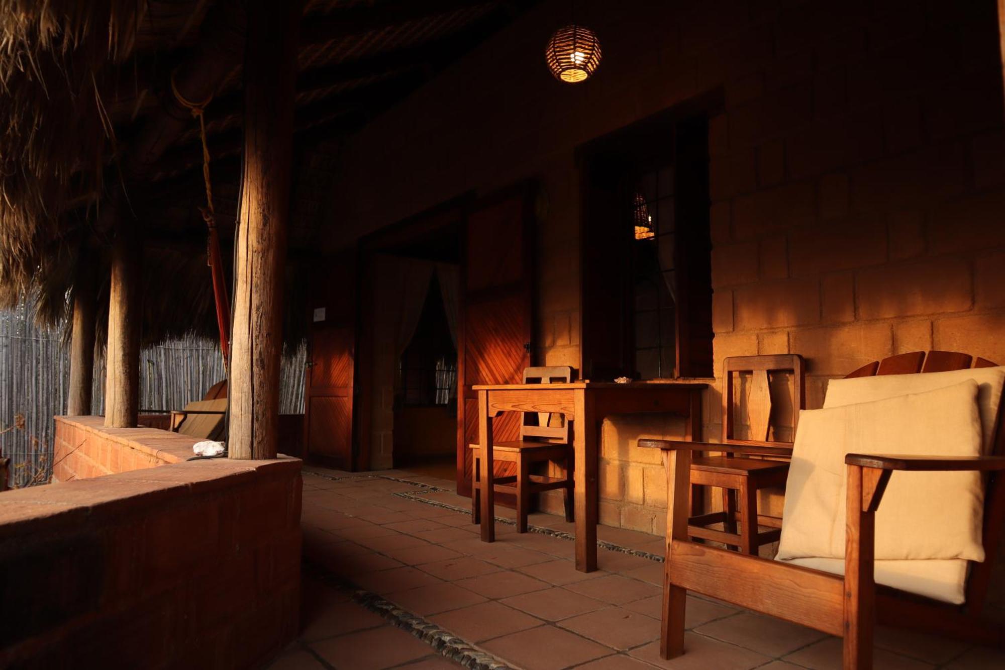 La Loma Linda, Bungalows, Yoga And Feldenkrais, Starlink Internet Hotel