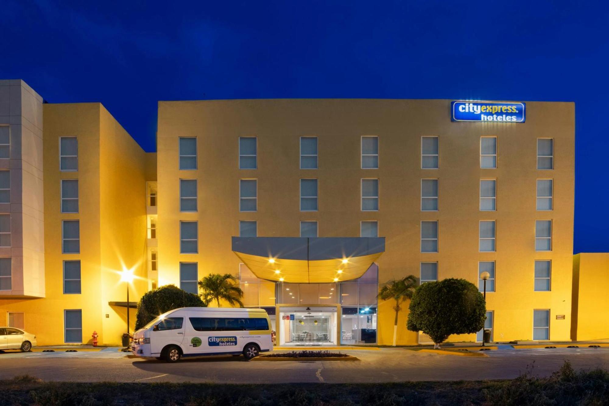 Express By Marriott Hotel Salina Cruz