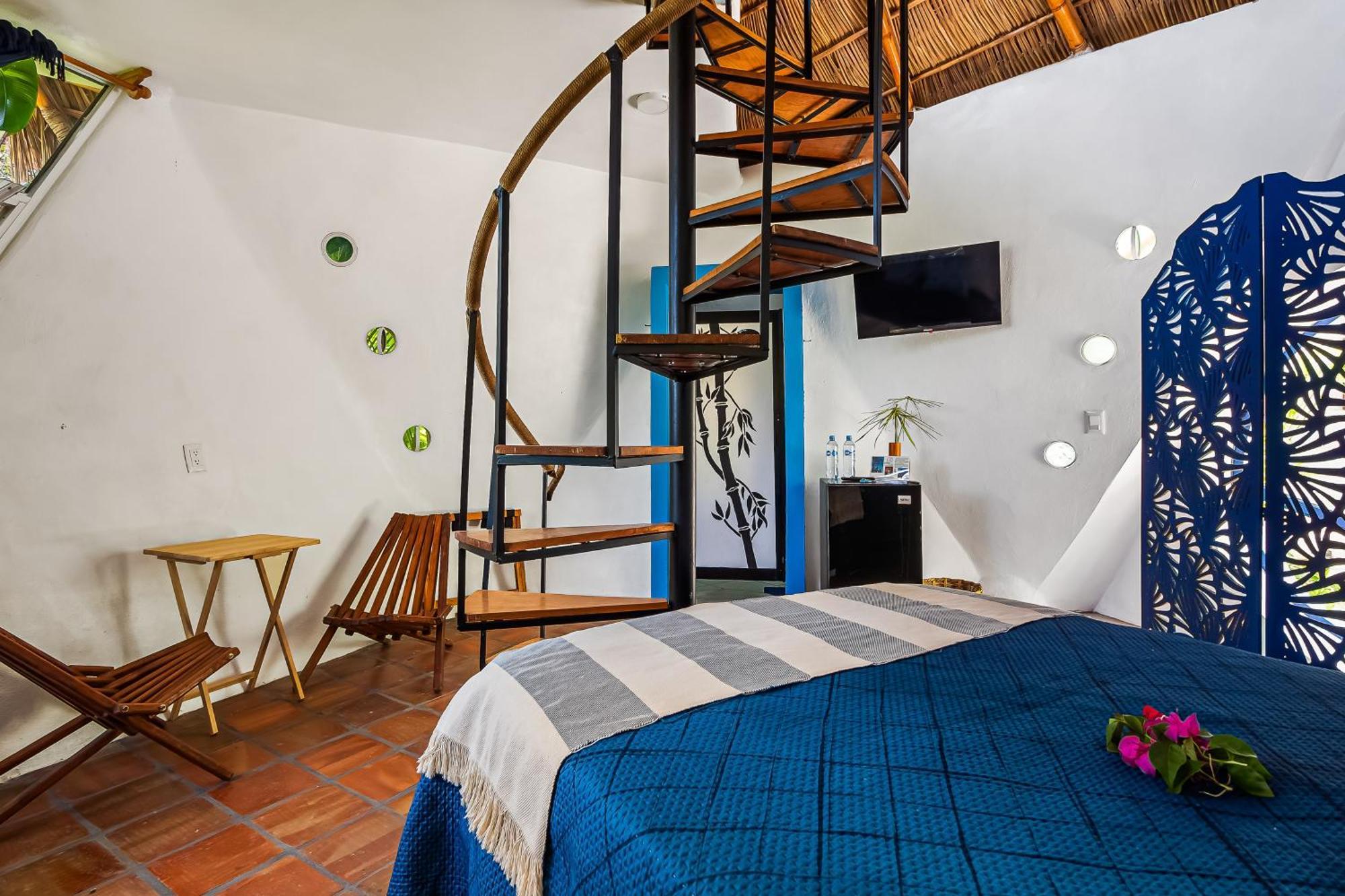 Bambu Holiday home Barra de Navidad