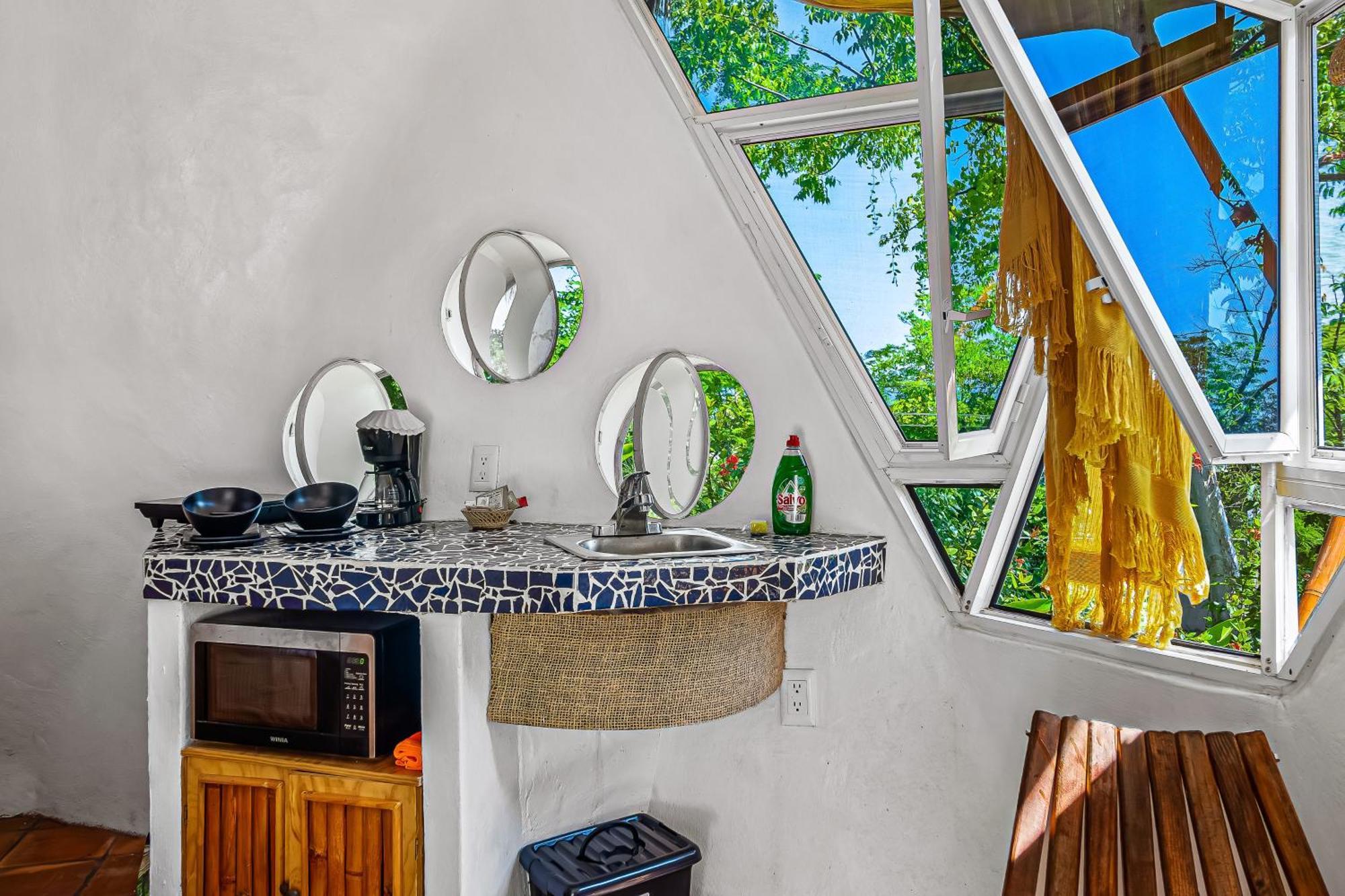 Bambu Holiday home Barra de Navidad