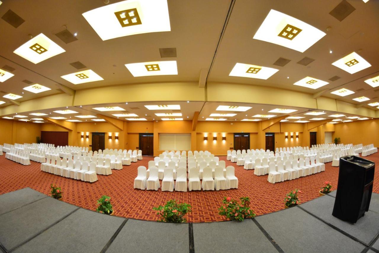 Resort Brisas Ixtapa 5*