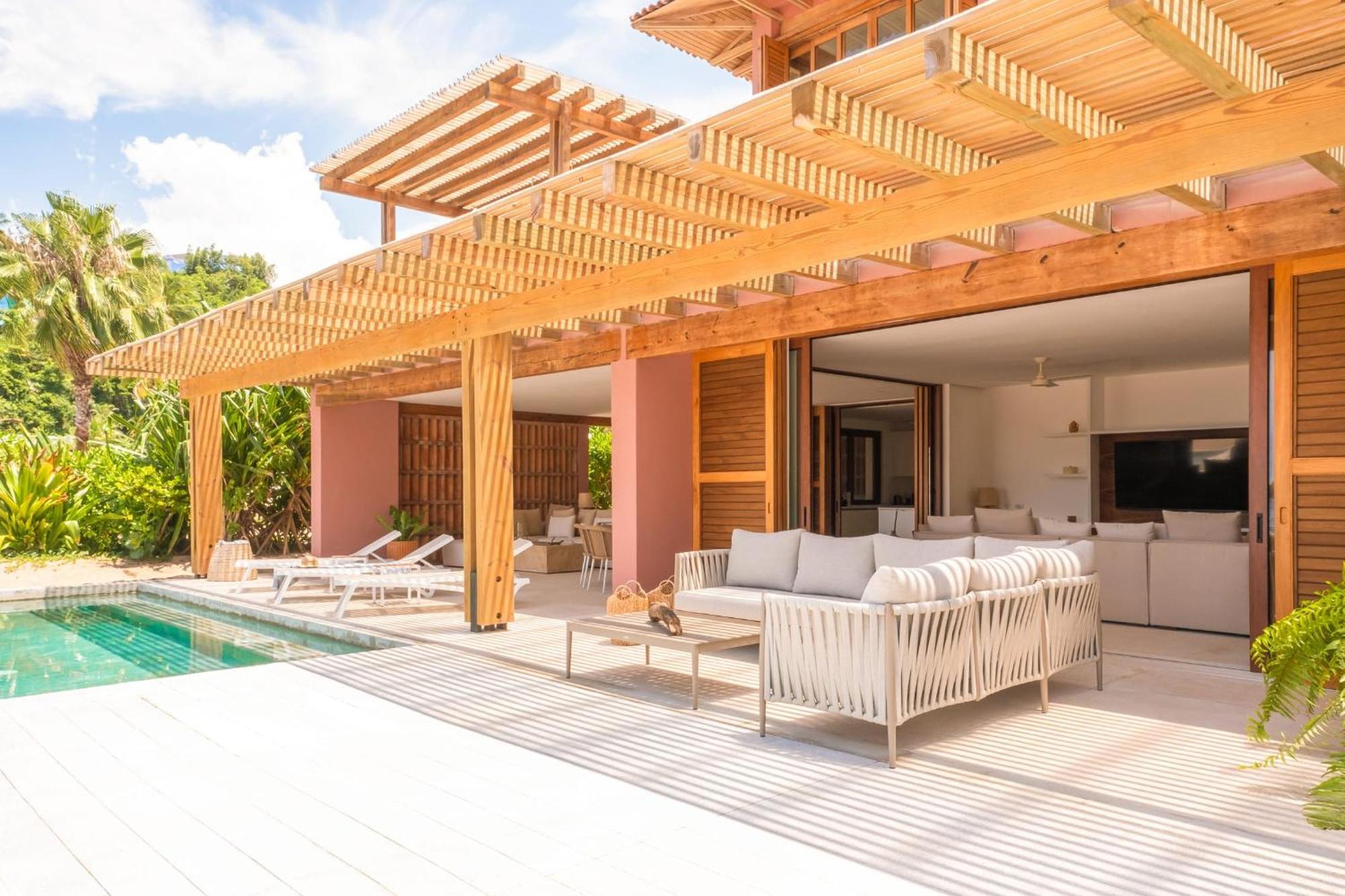 El Club & Residences 4*