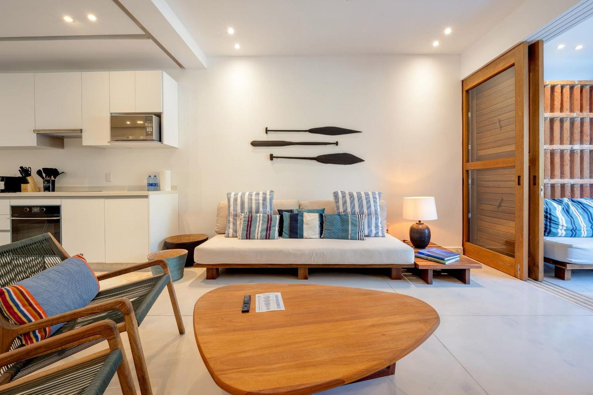 El Club & Residences