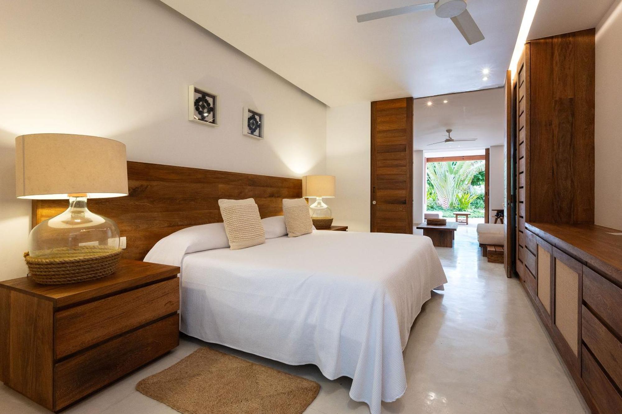 El Club & Residences 4*