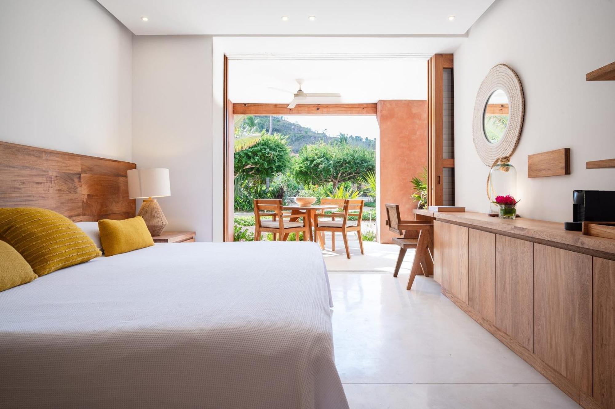 El Club & Residences