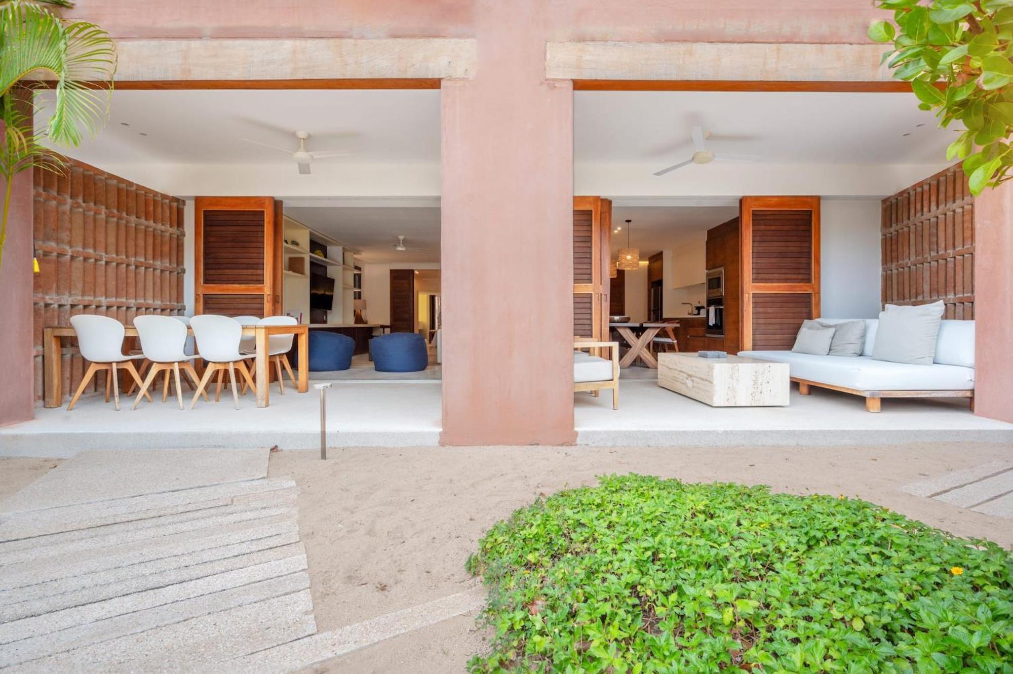 El Club & Residences 4*