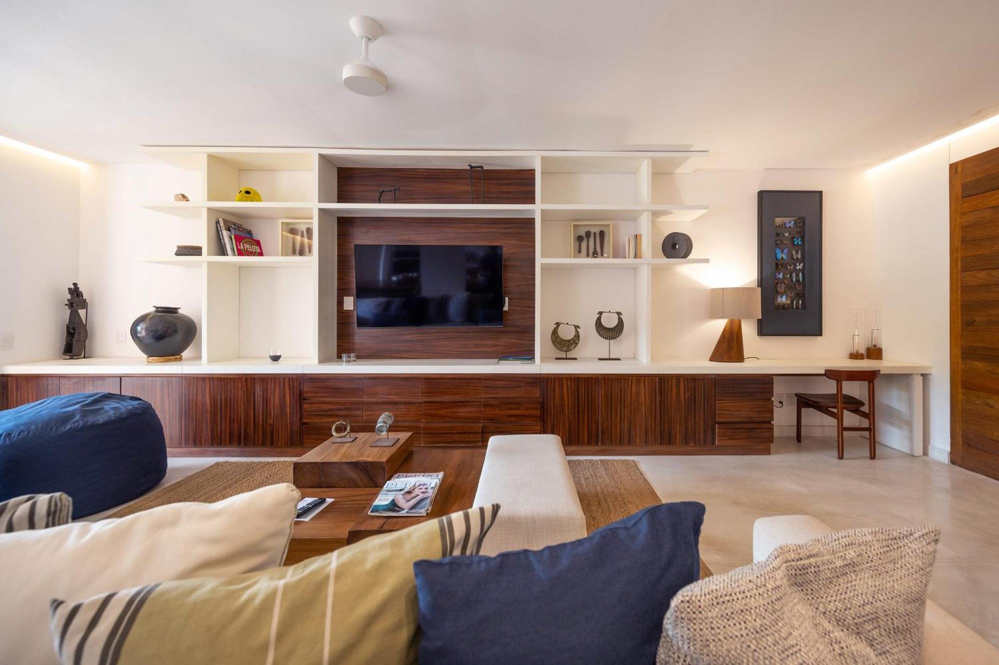 El Club & Residences
