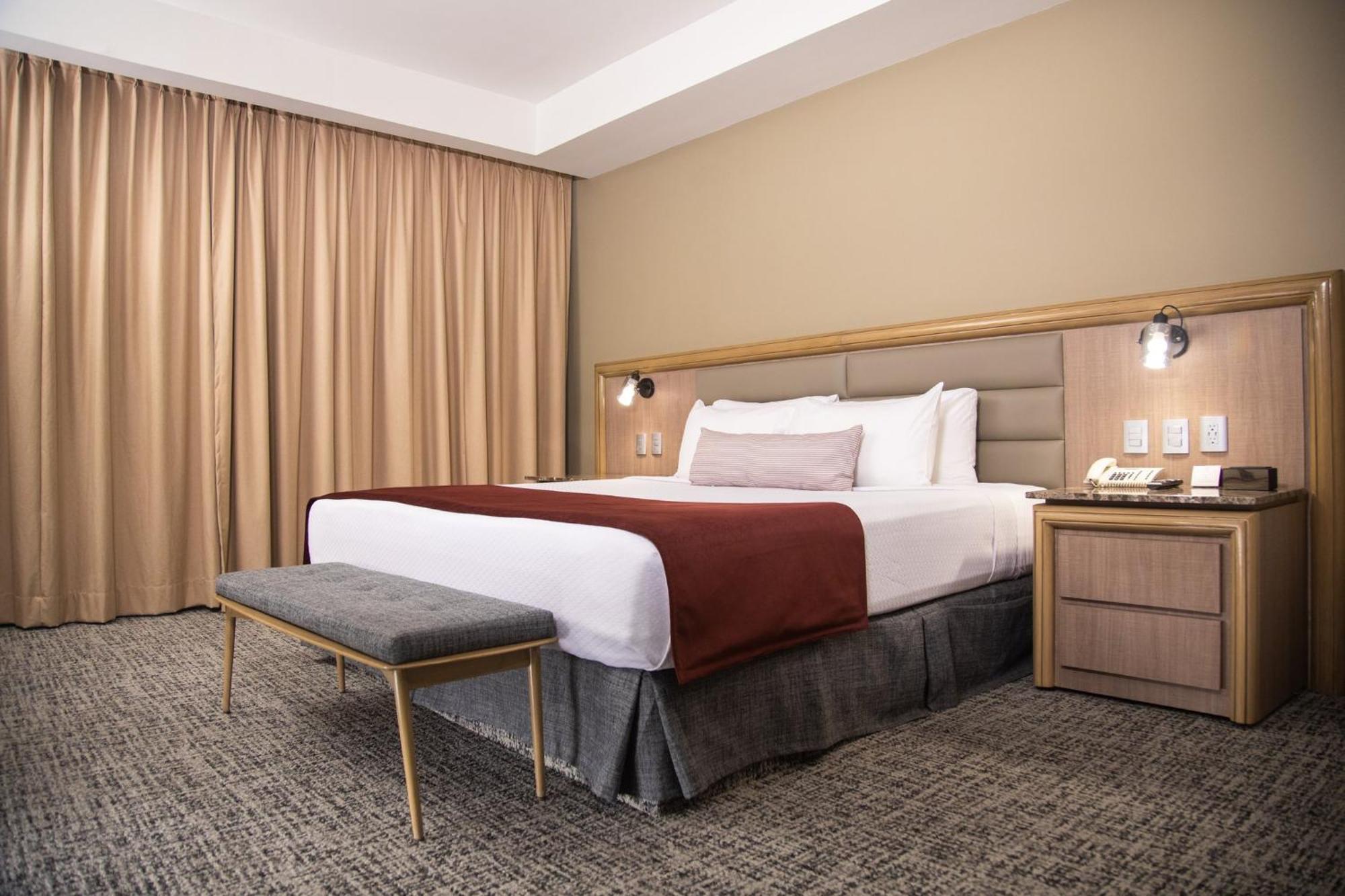 Crowne Plaza Mexico North-tlalnepantla By Ihg Hotel 4*