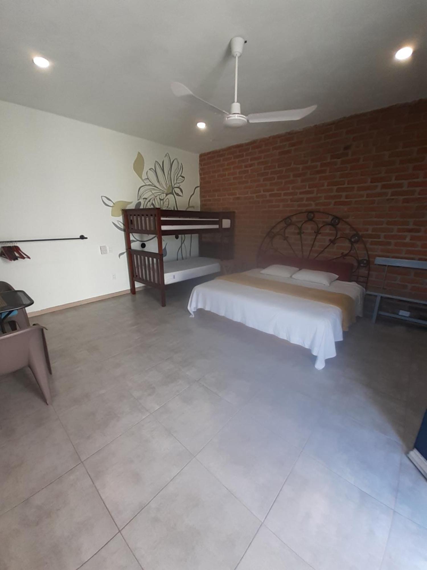 Apartment Loft Con Jardin Amplio 3 *