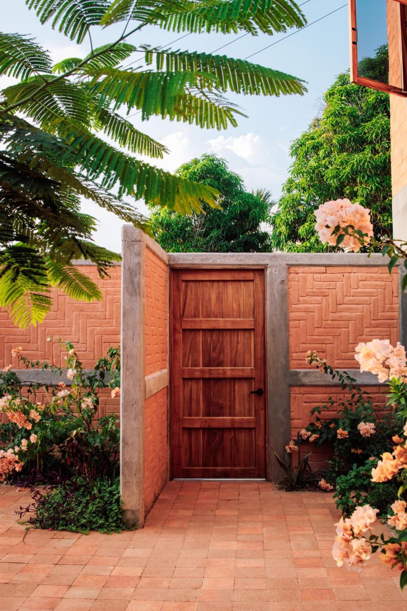 Casa Coyote, 6 Bedrooms With Ocean View & Pool Puerto Angel