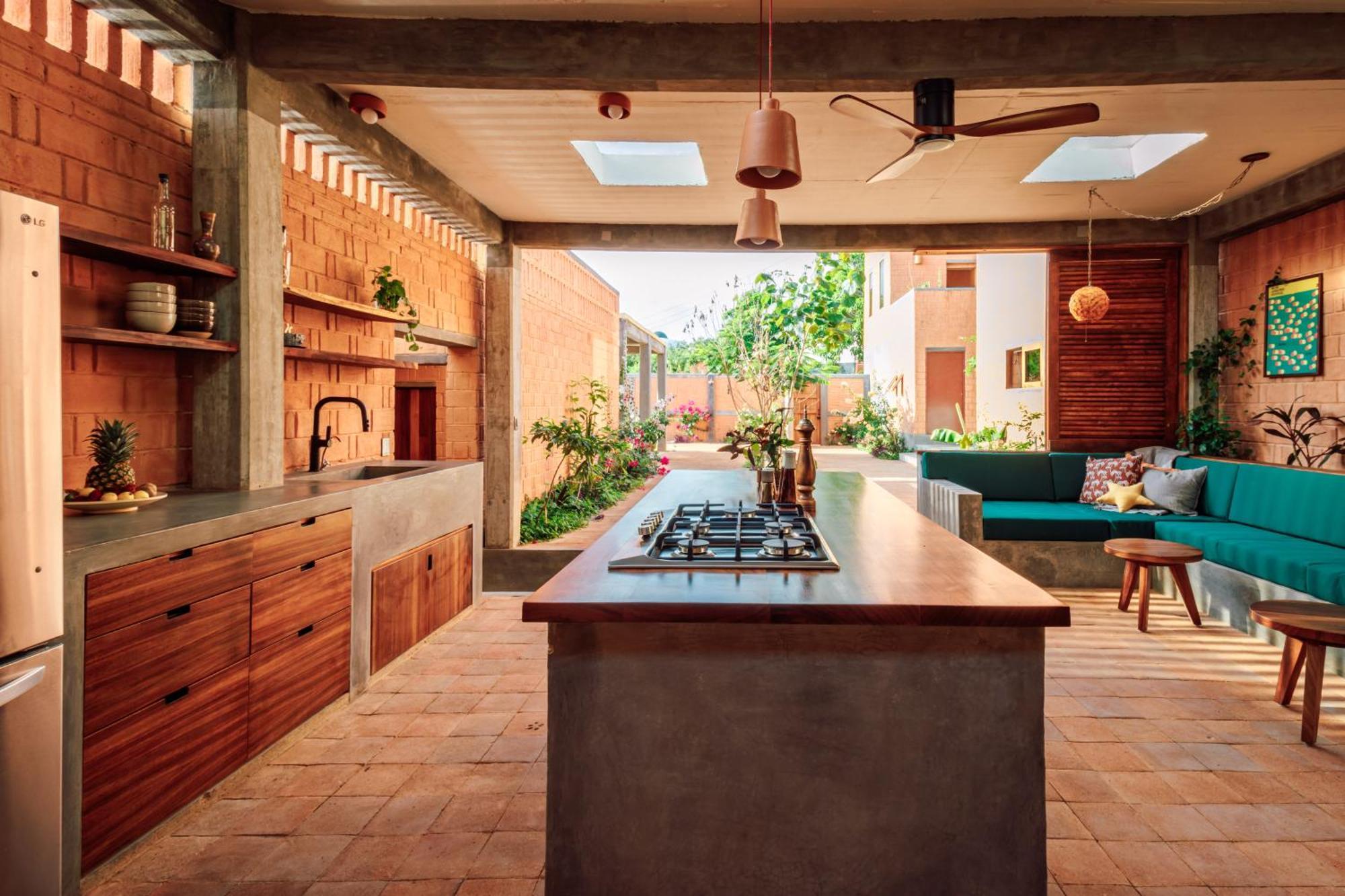 Casa Coyote, 6 Bedrooms With Ocean View & Pool Villa Puerto Angel