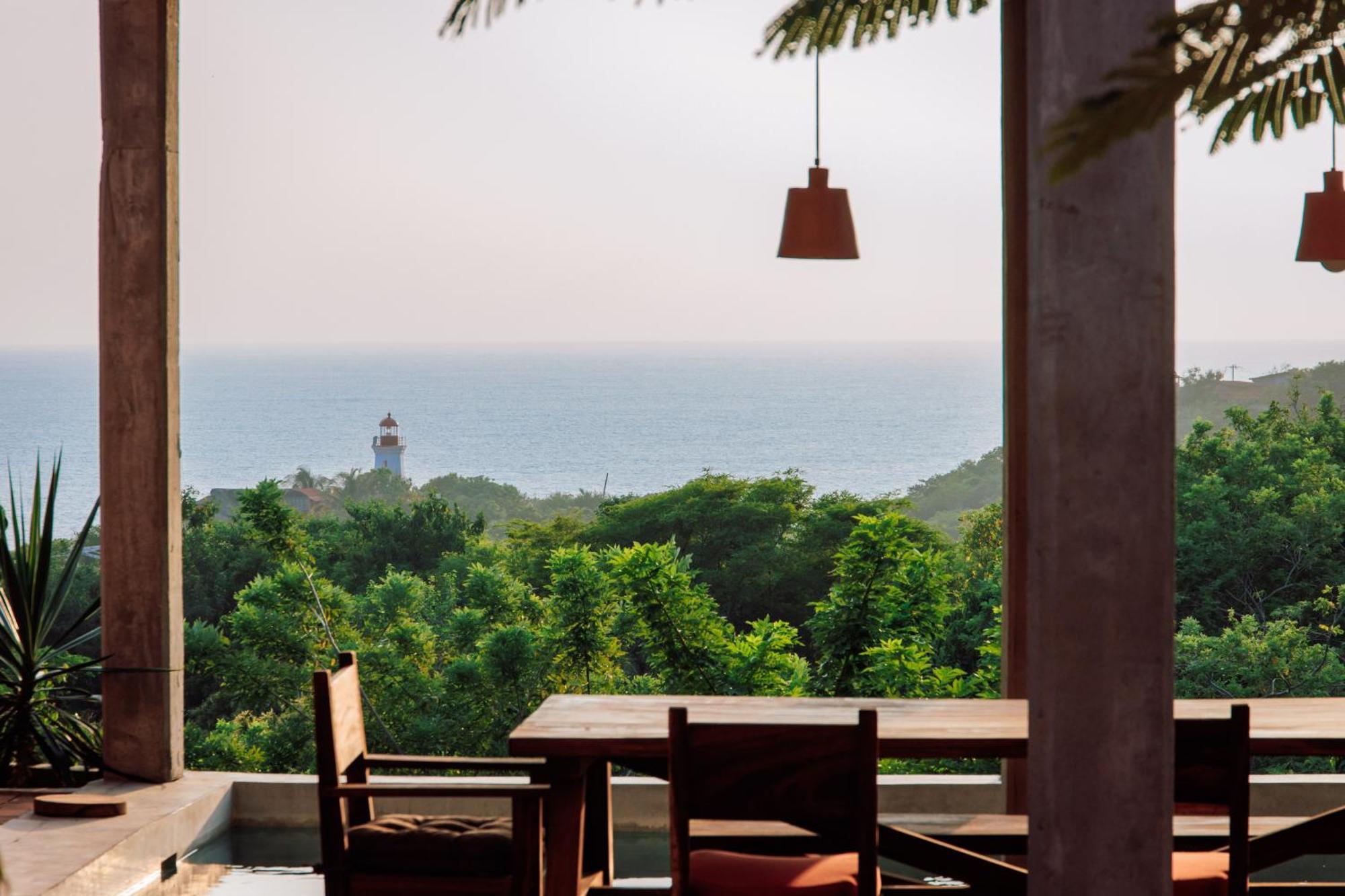 Casa Coyote, 6 Bedrooms With Ocean View & Pool