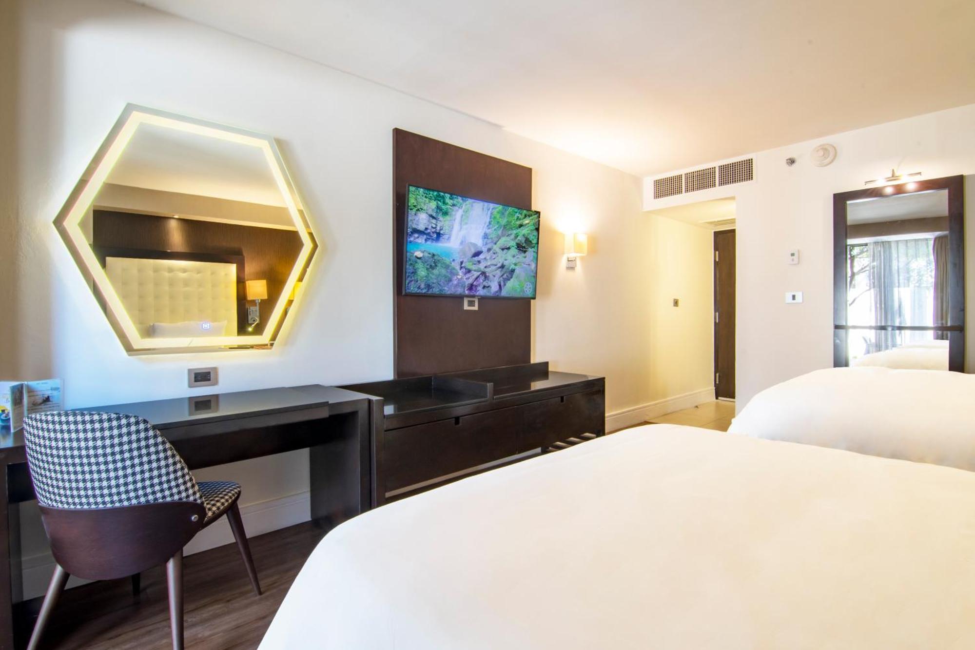Lucerna 4*