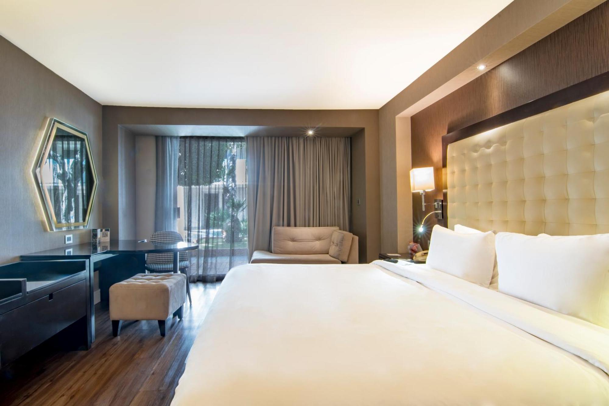 Lucerna 4* Tijuana
