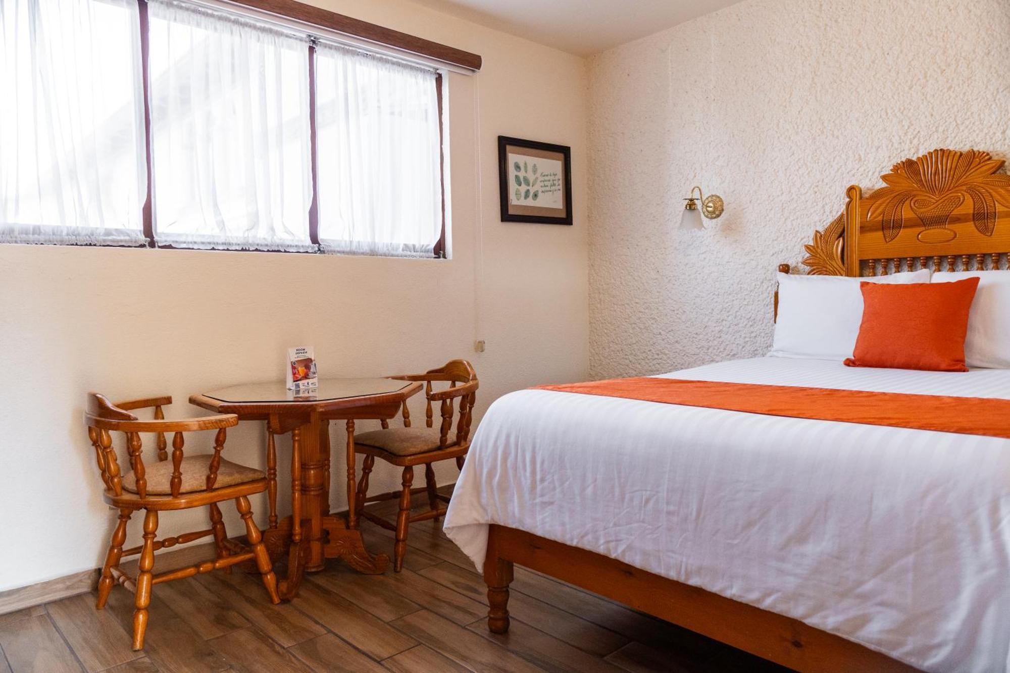 Del Angel, Hotel
