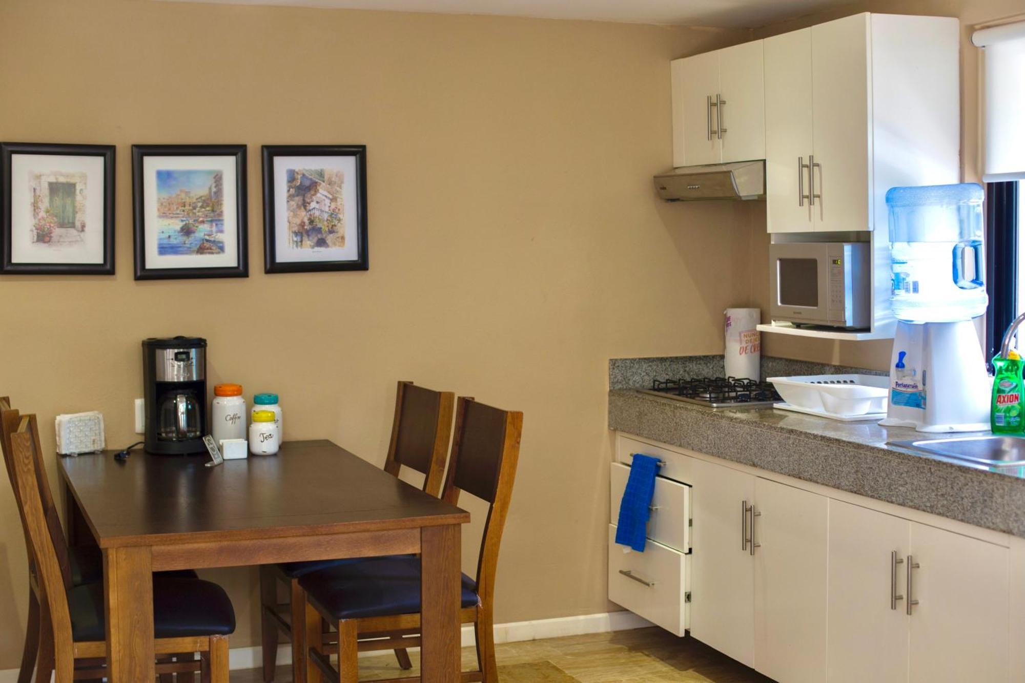 Apartment Loft With Pool - A Few Steps From The Beach!