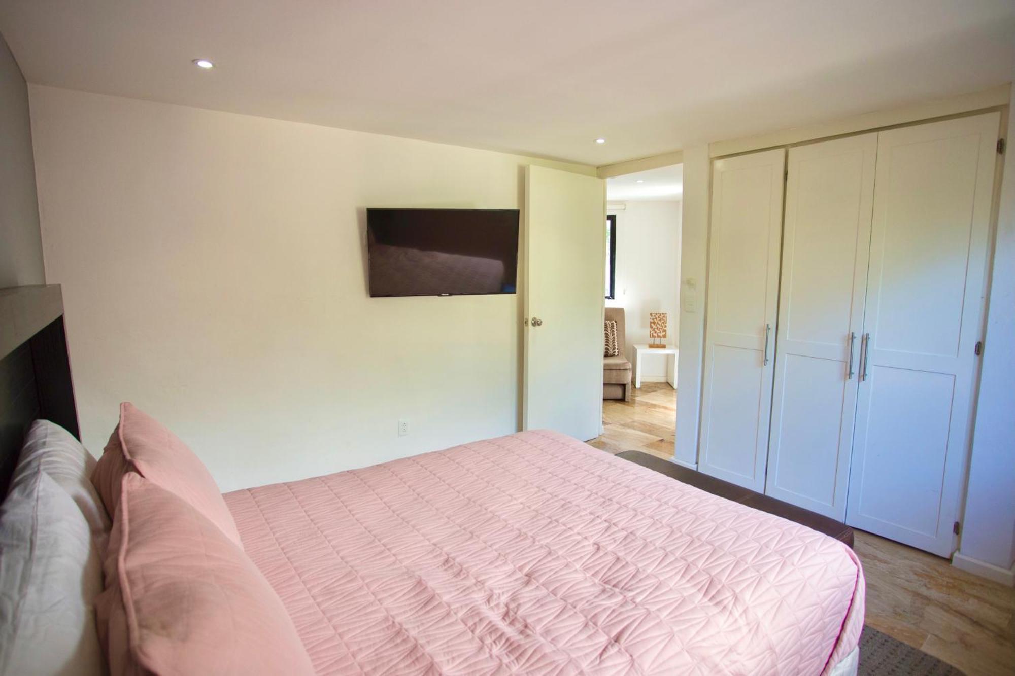 Loft With Pool - A Few Steps From The Beach! Cancun