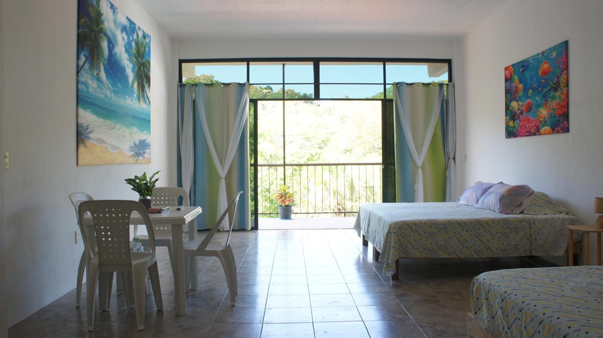 Casa Esperanza *