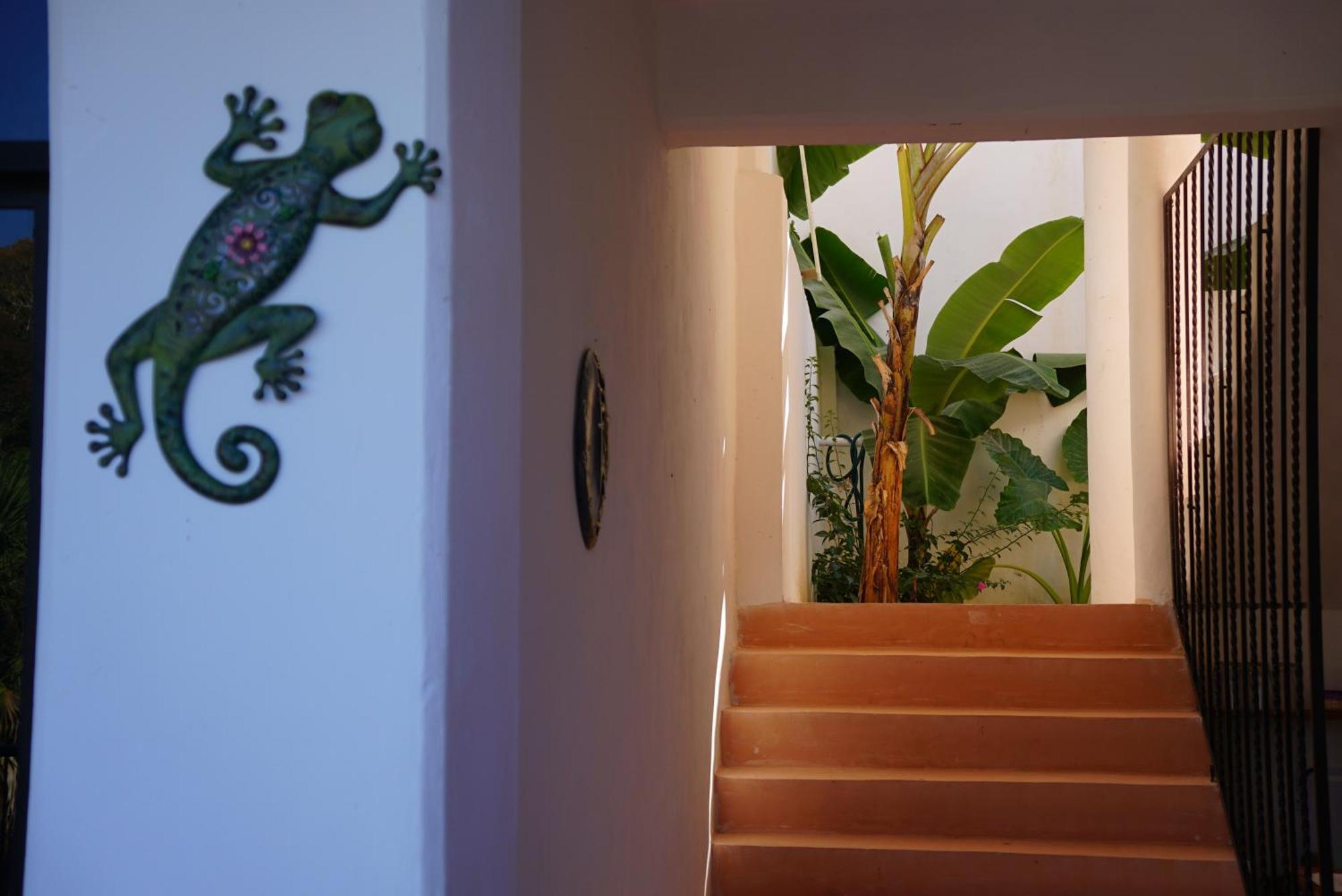 Casa Esperanza *
