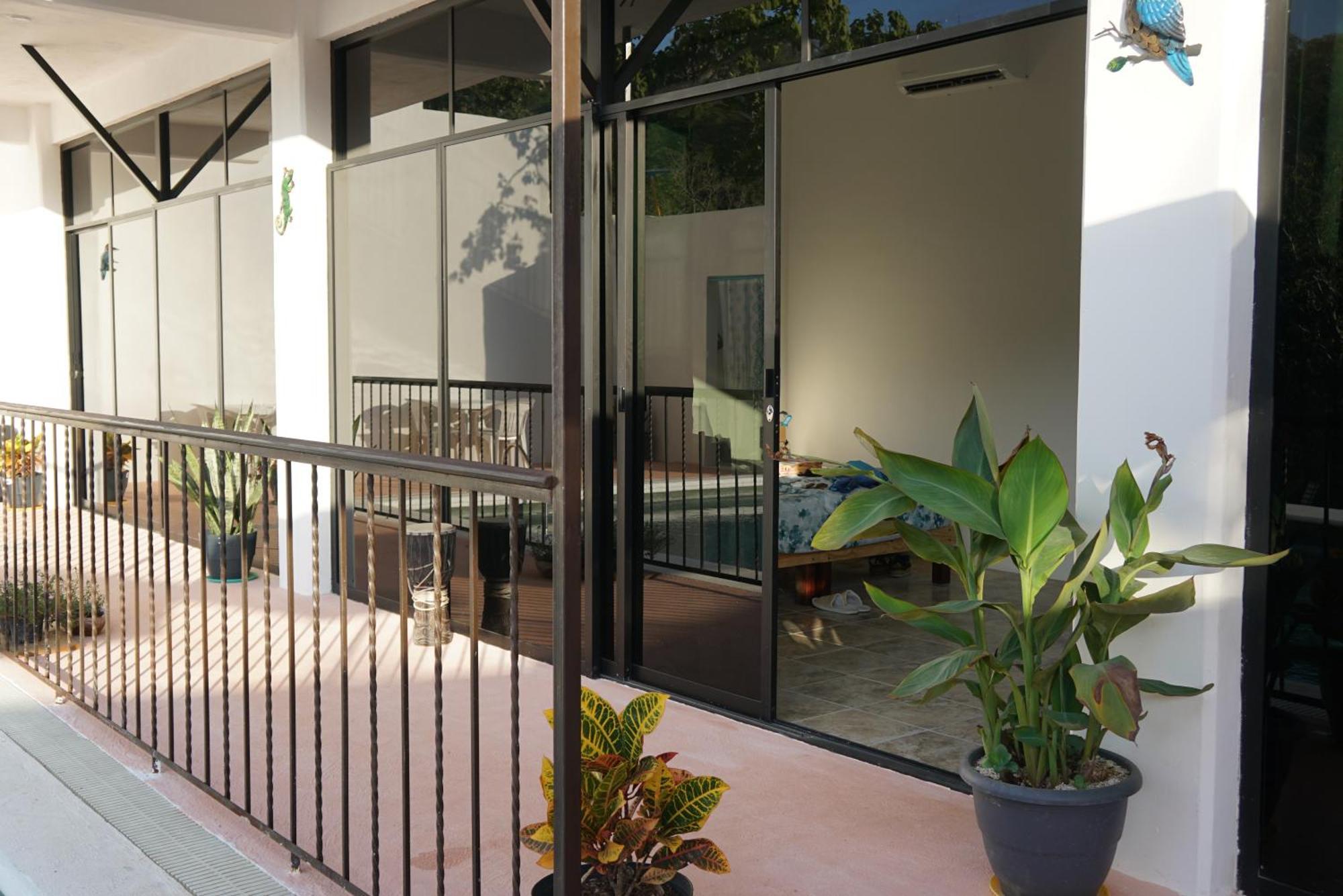 Casa Esperanza *