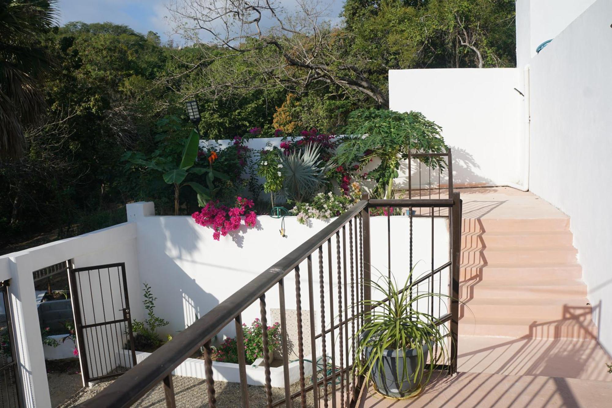 Casa Esperanza Hotel *