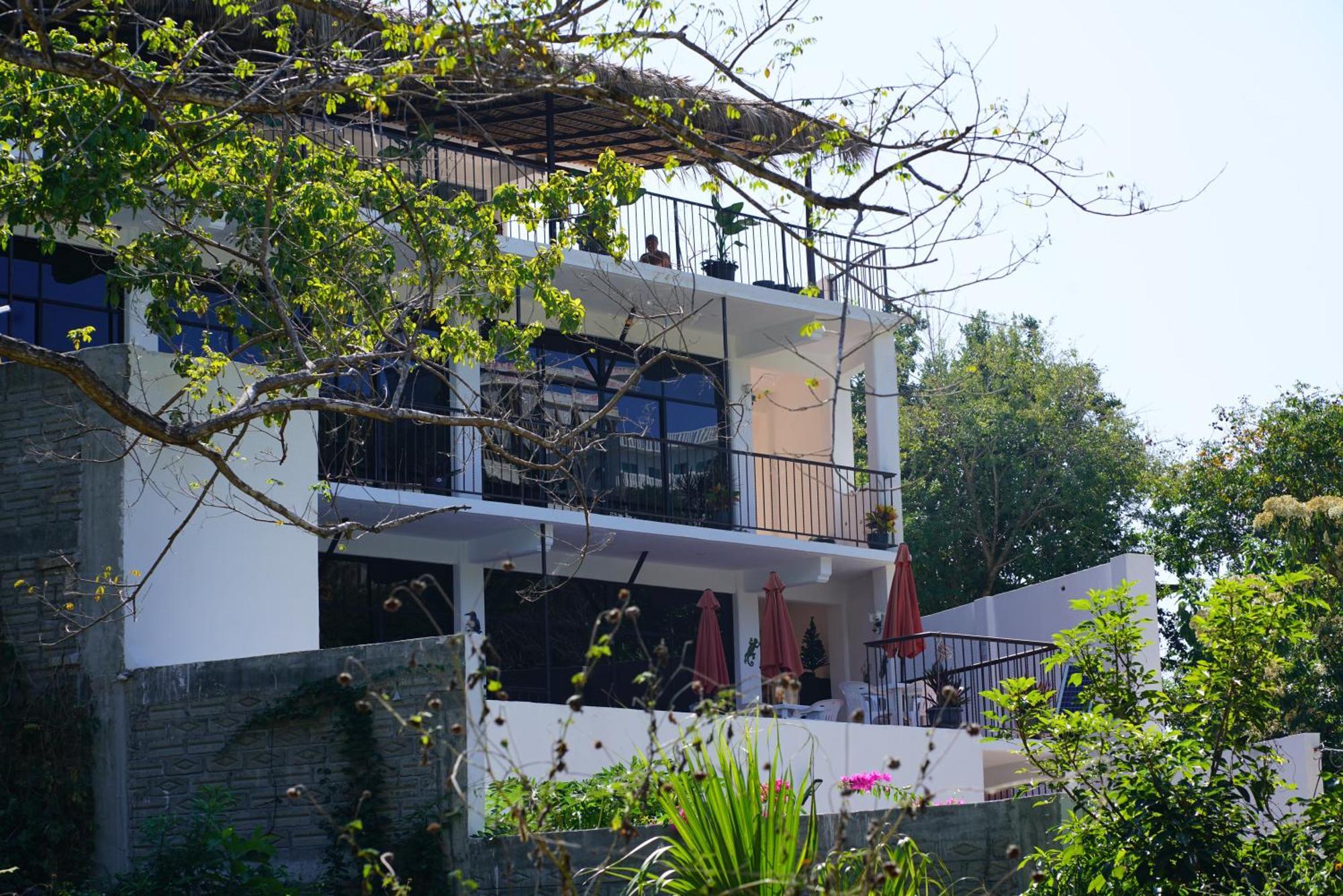 Casa Esperanza *