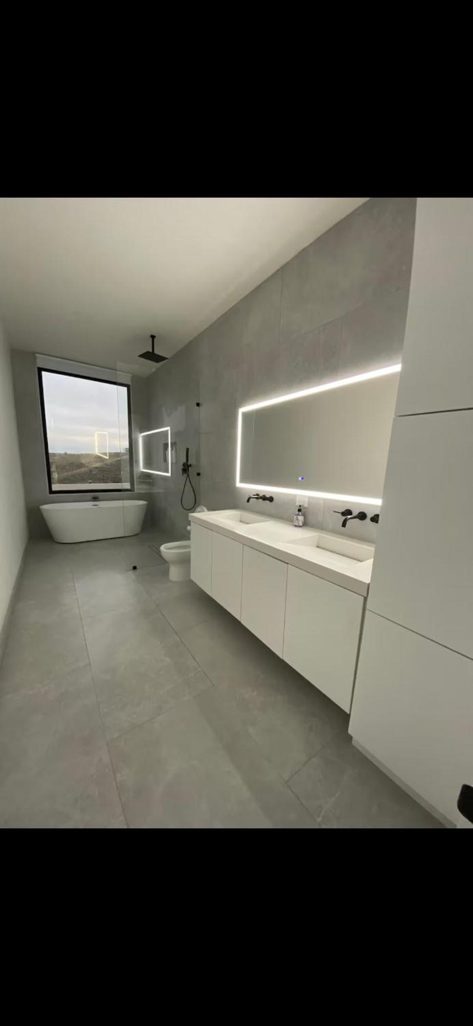 180 Ocean View Ph *