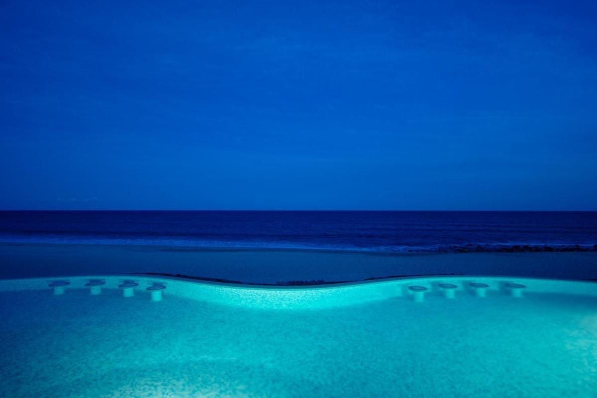 Oceanfront Living & Surfing In Cabo Paradisiacal 2br