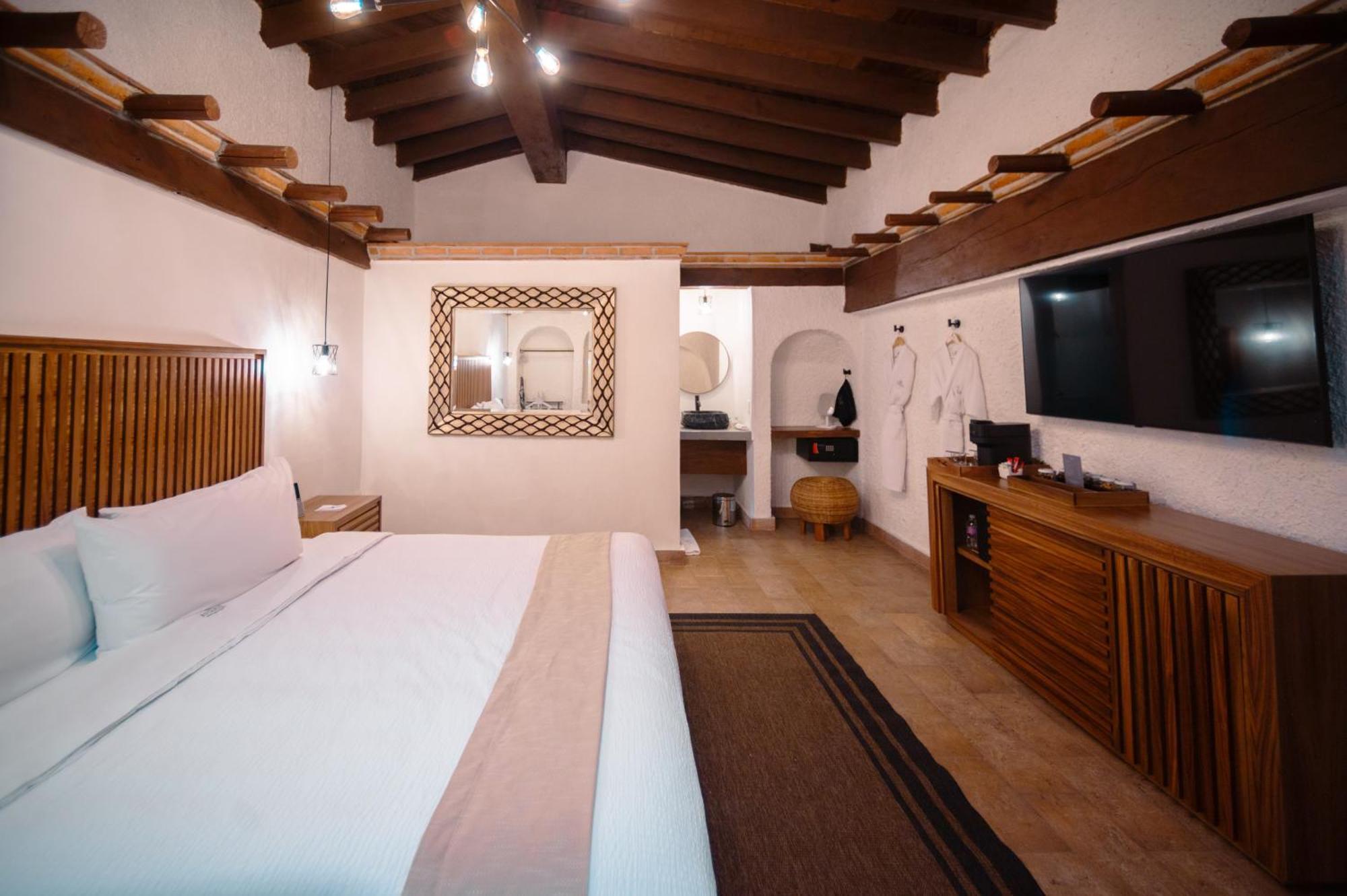 Botaniq Boutique Hotel 5*