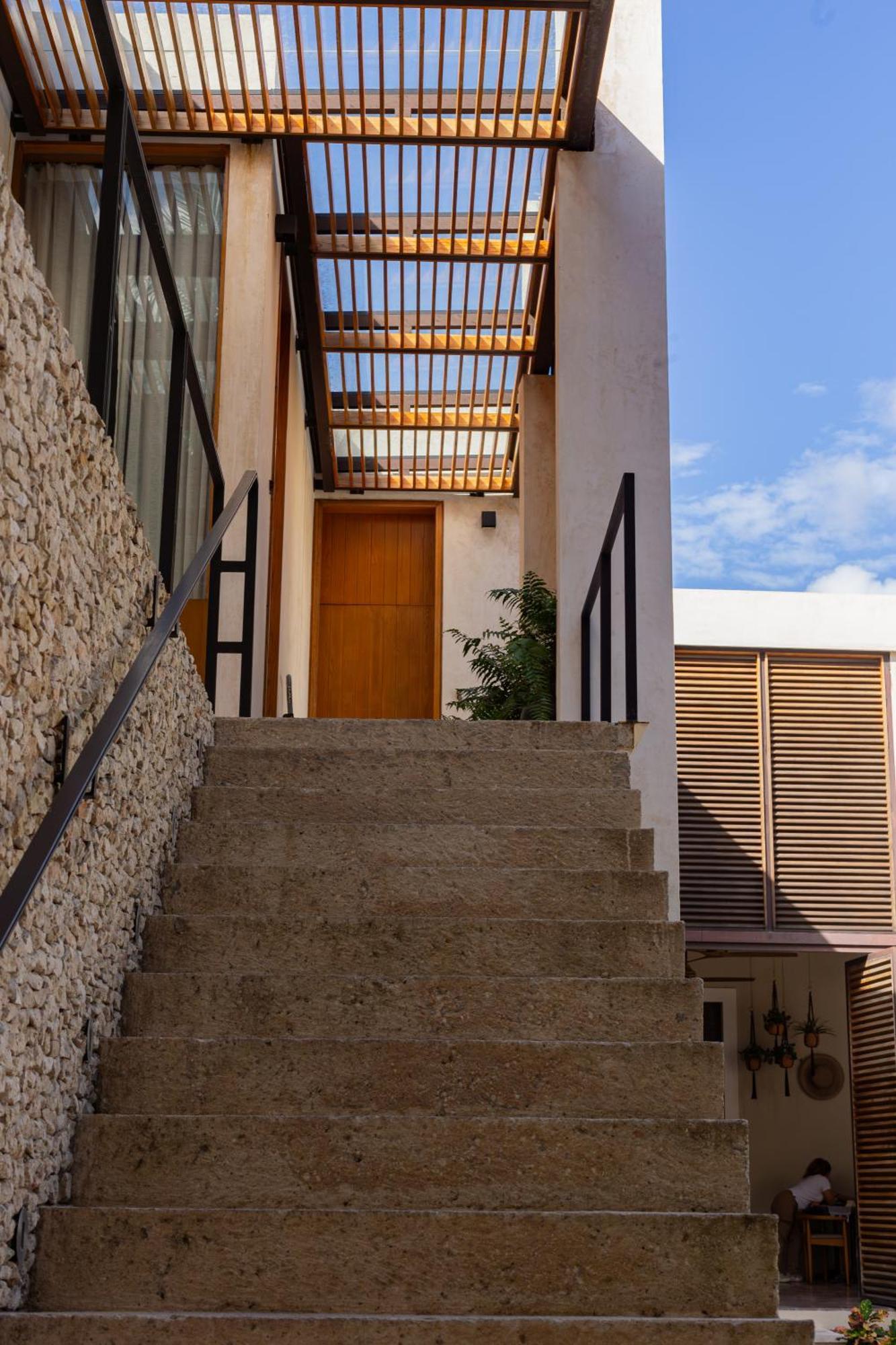 Hotel Decu Downtown 5*