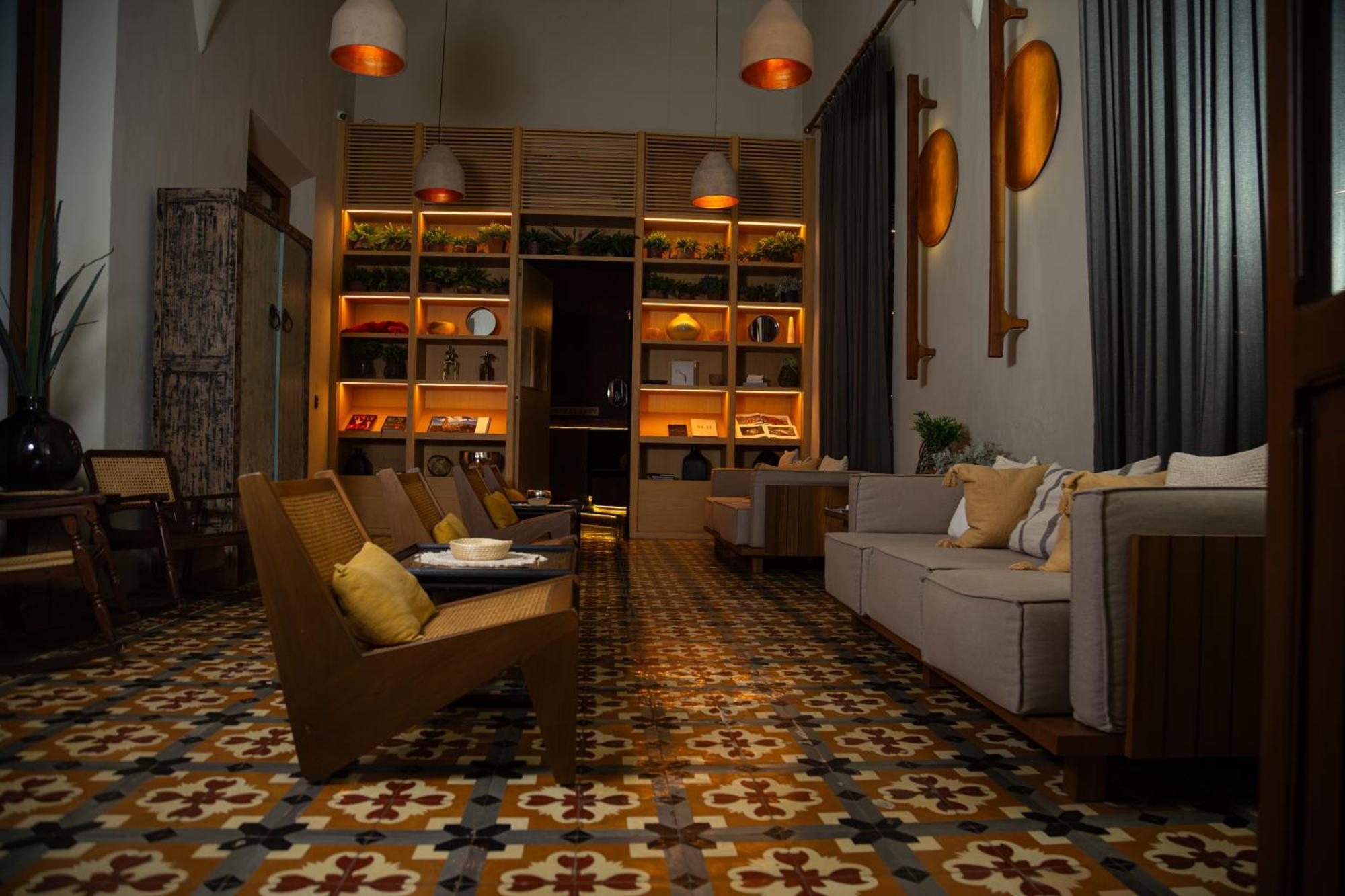 Hotel Decu Downtown 5*