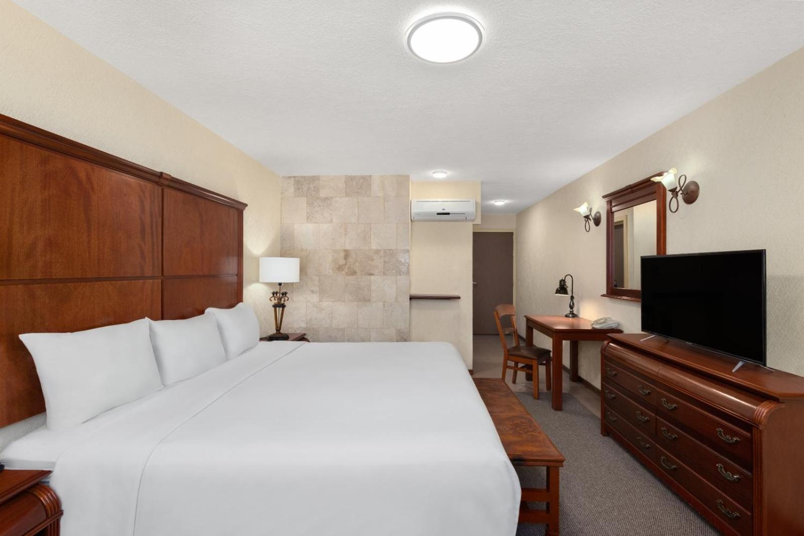 Howard Johnson By Wyndham Toluca