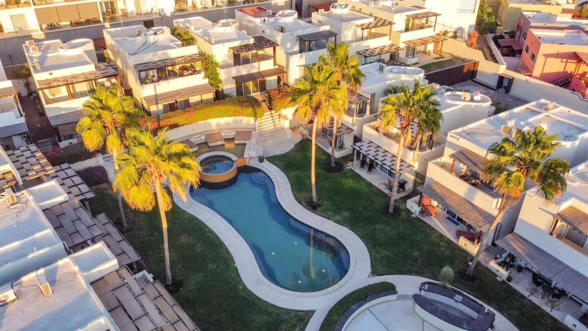 To Enjoy Easy And Fun Center Of Cabos Cabo San Lucas