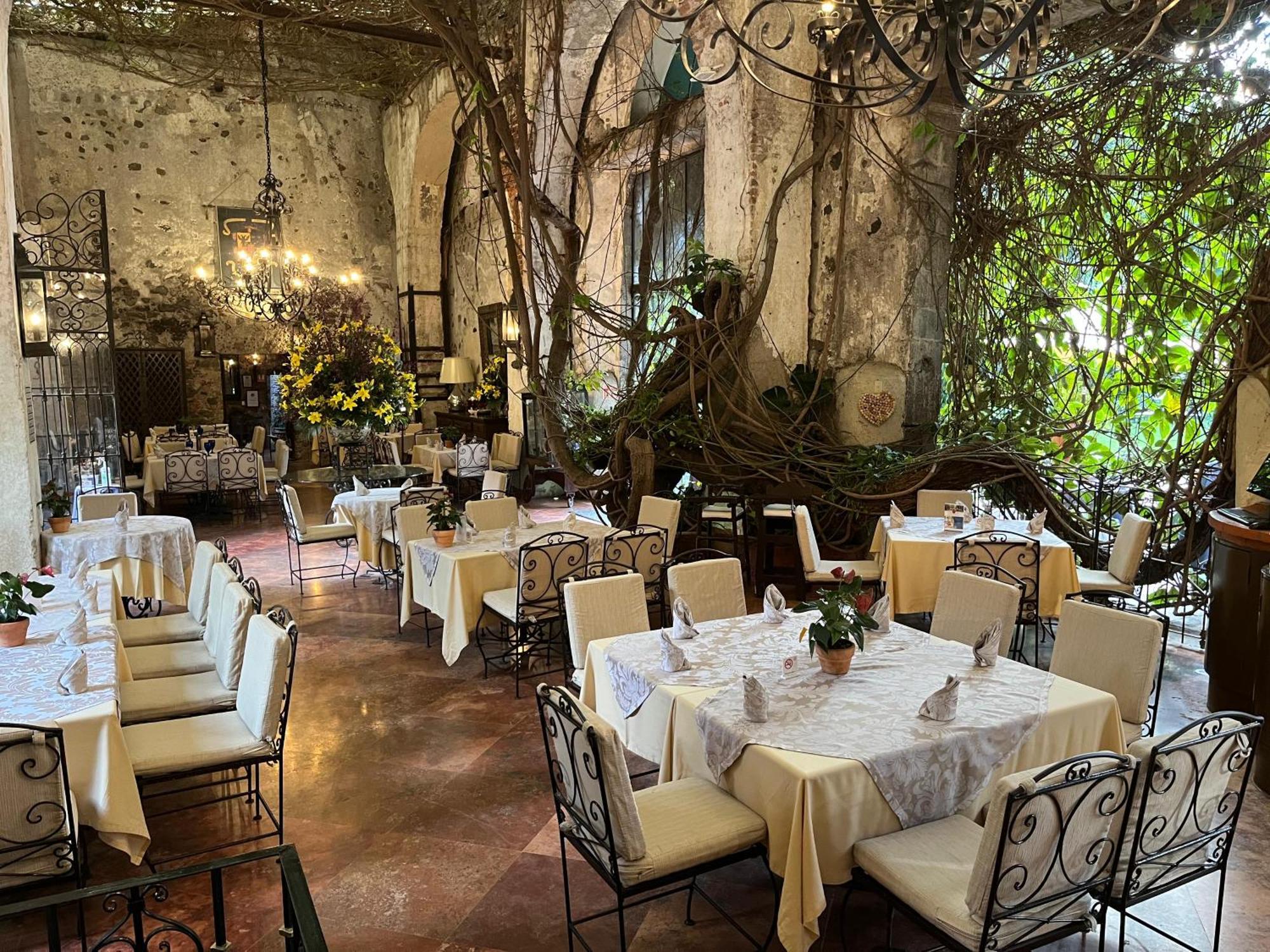 & Hacienda De Cortes 5*