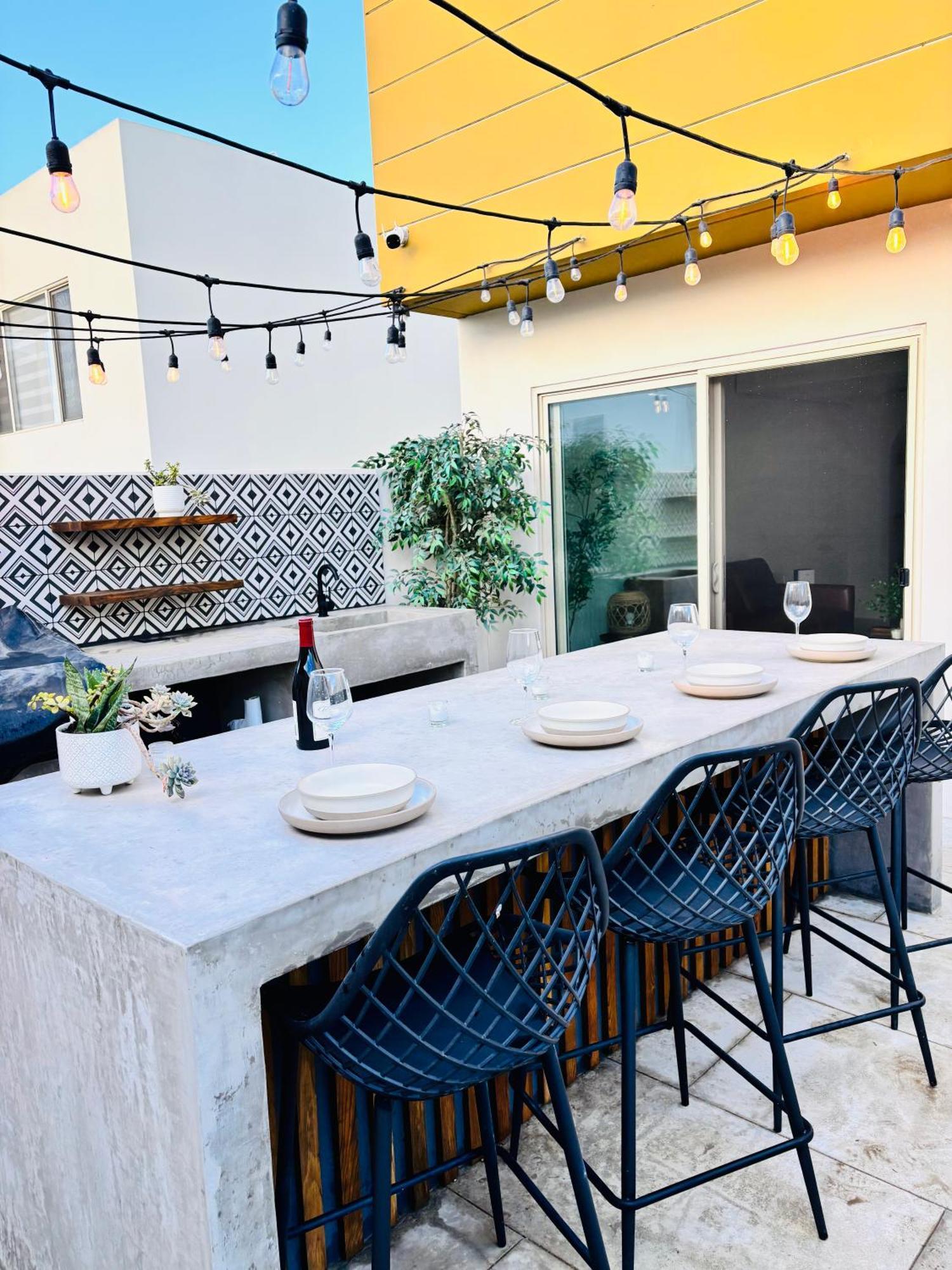Beautiful New Modern Home, Perfectly Located Between Valle De Guadalupe And Downtown Ensenada! Holiday home El Sauzal (Baja California)