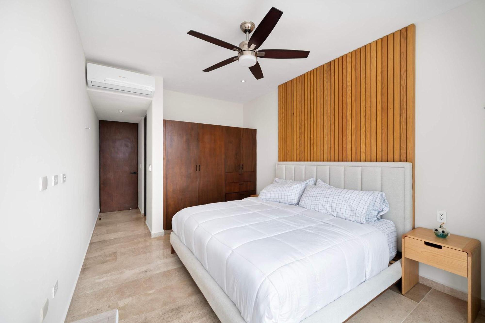 Siela 4 Bedroom Beachfront Apartment San Bruno