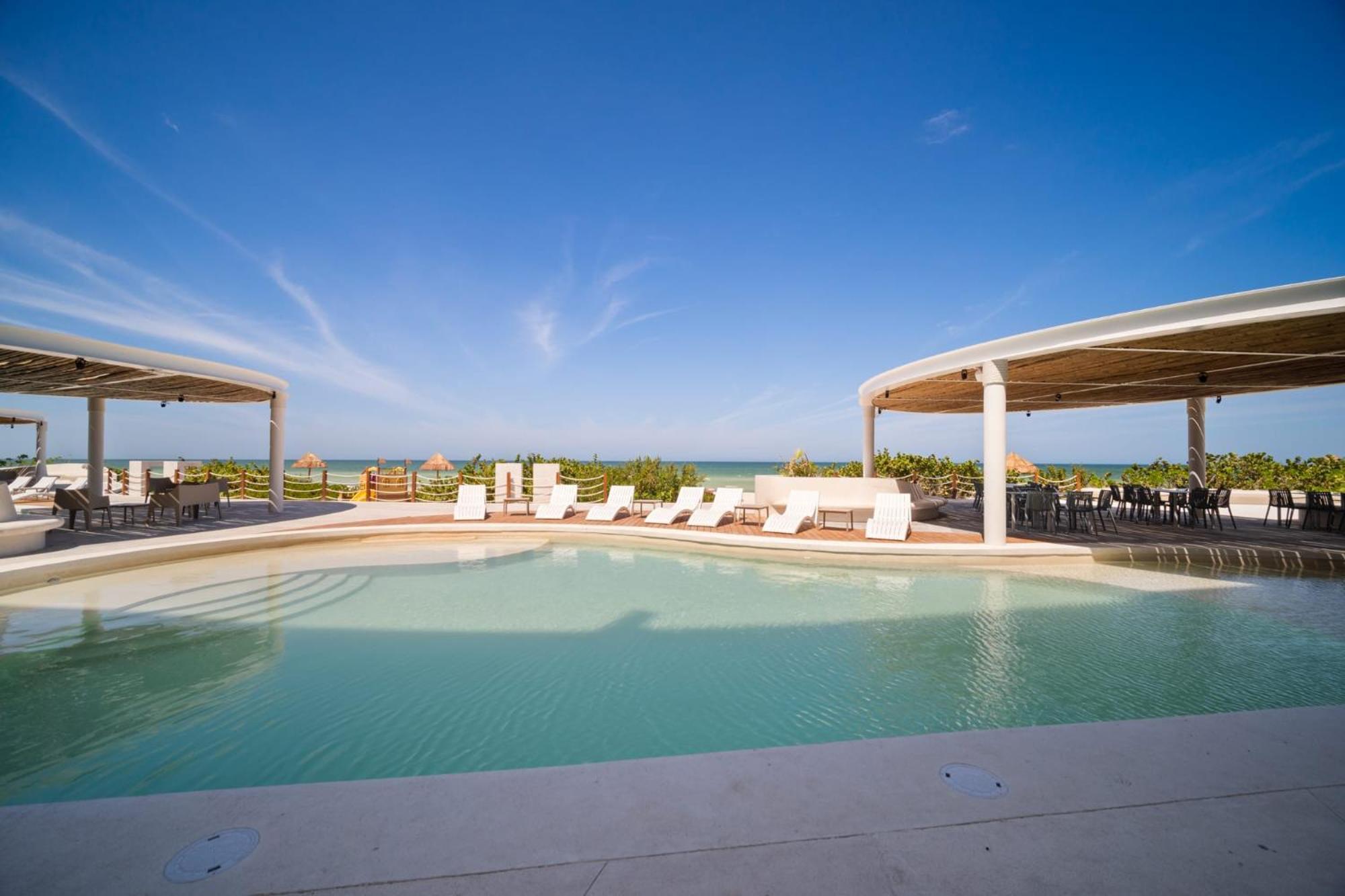 Siela 4 Bedroom Beachfront San Bruno