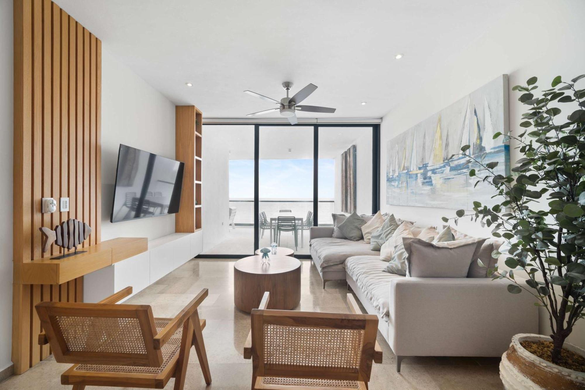 Siela 4 Bedroom Beachfront