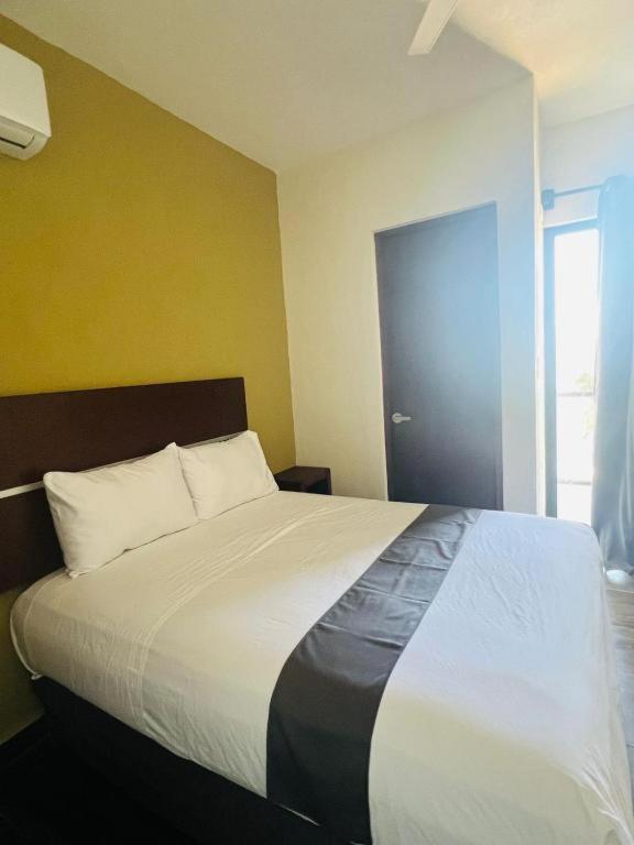 Regmar Progreso Yucatan Capsule hotel