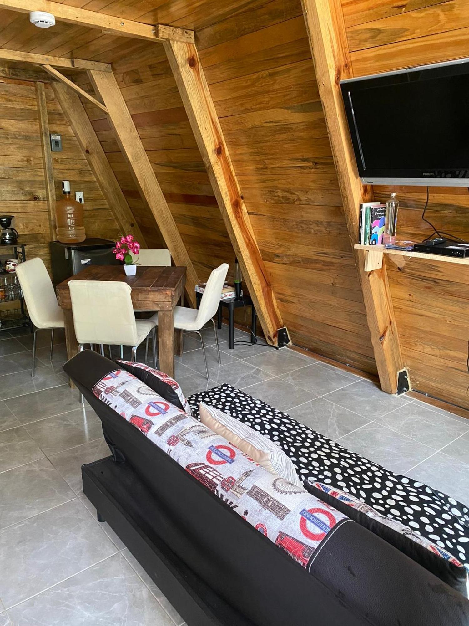 Alpina, Romantica Y Acogedora A 10 Minutos Del Centro Chalet