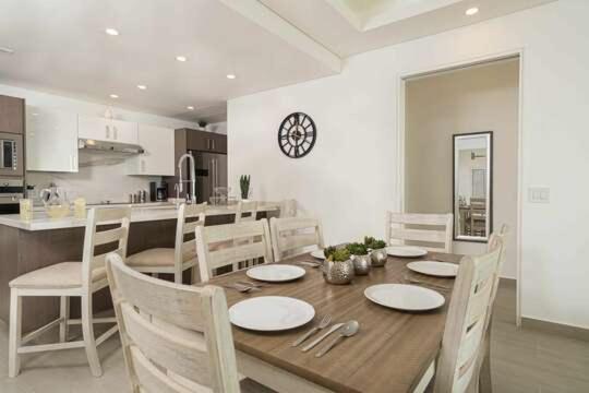 Encantame Towers Velero C302 Playa Encanto