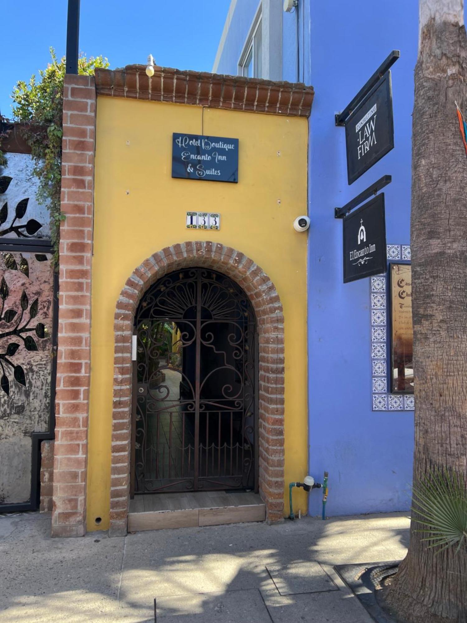 El Encanto & Hotel