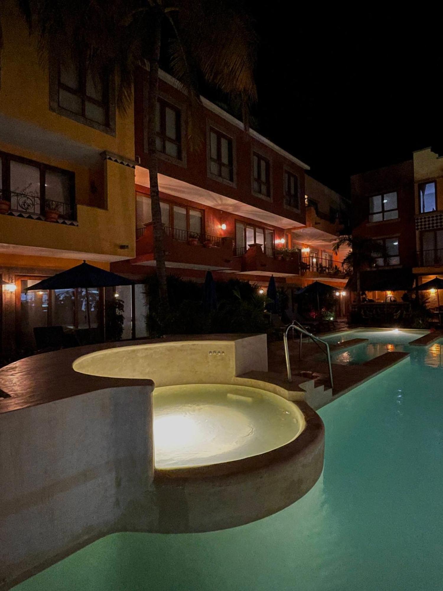 Casa Loteria: Colorful Family Retreat With Pool In Pueblito Hotel 4*