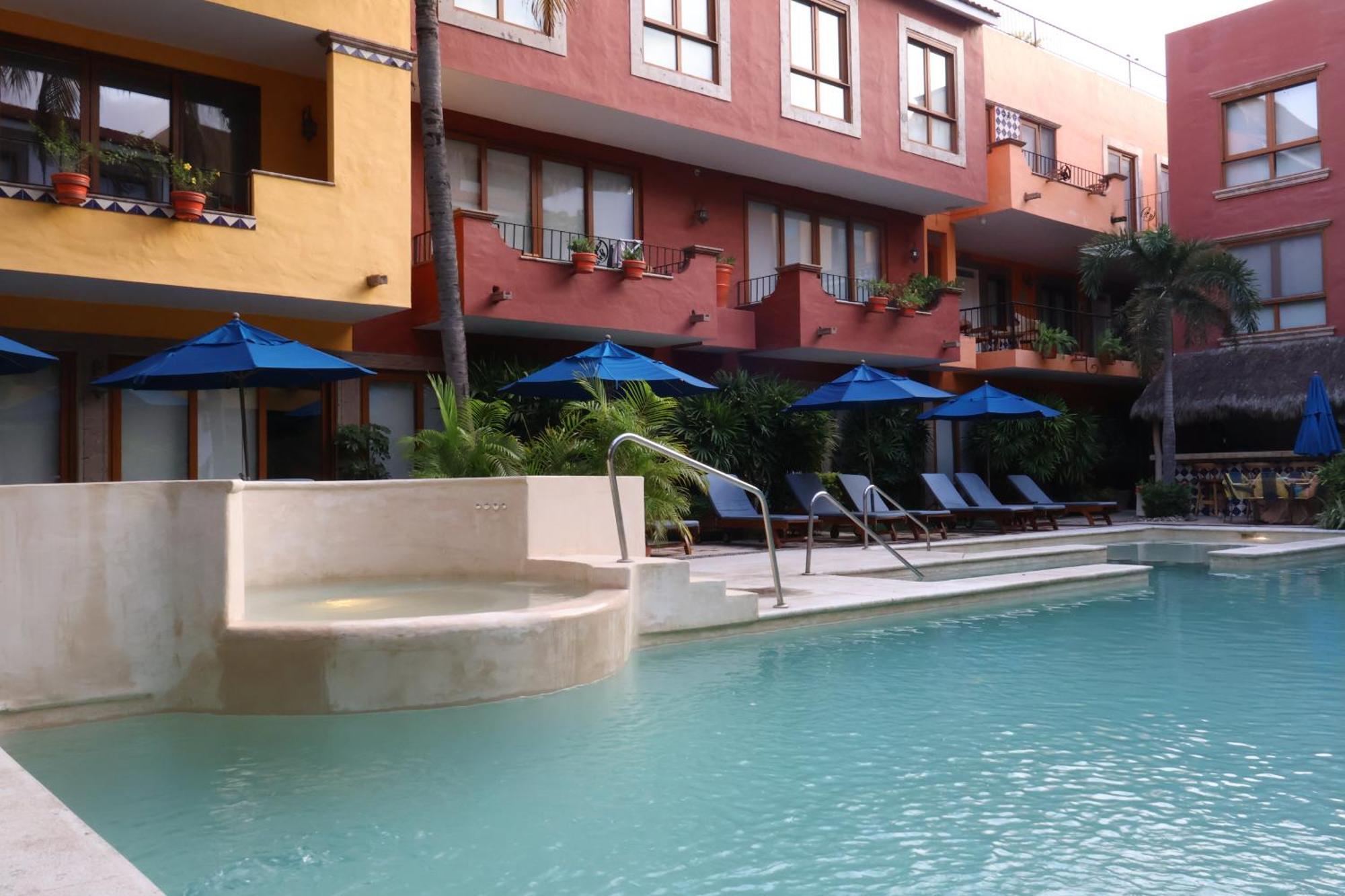 Casa Loteria: Colorful Family Retreat With Pool In Pueblito 4* Sayulita