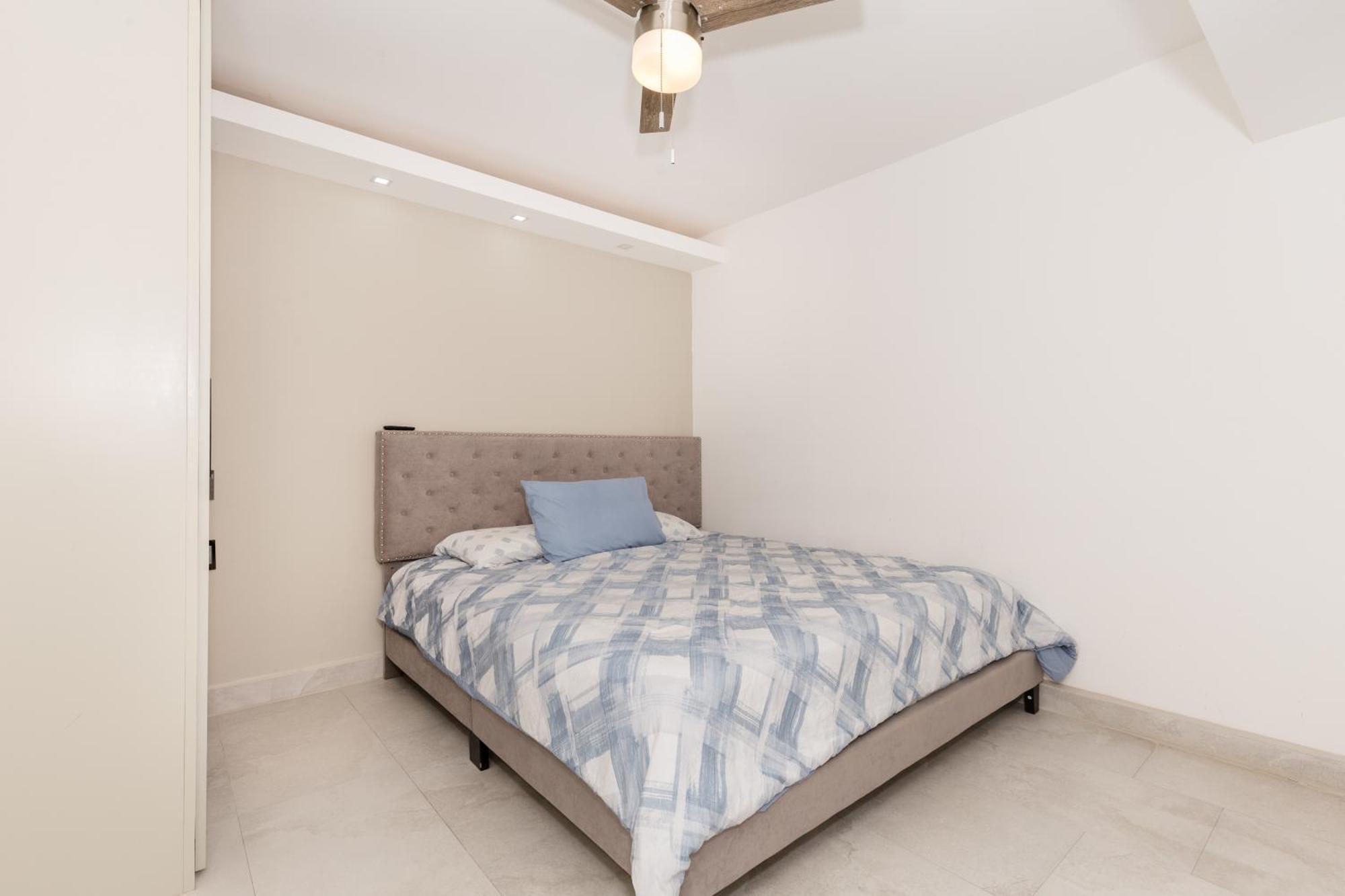 Rocky Point - Ocean Front - King - - Sleeps12 - Gated - Pools Wi-fi *