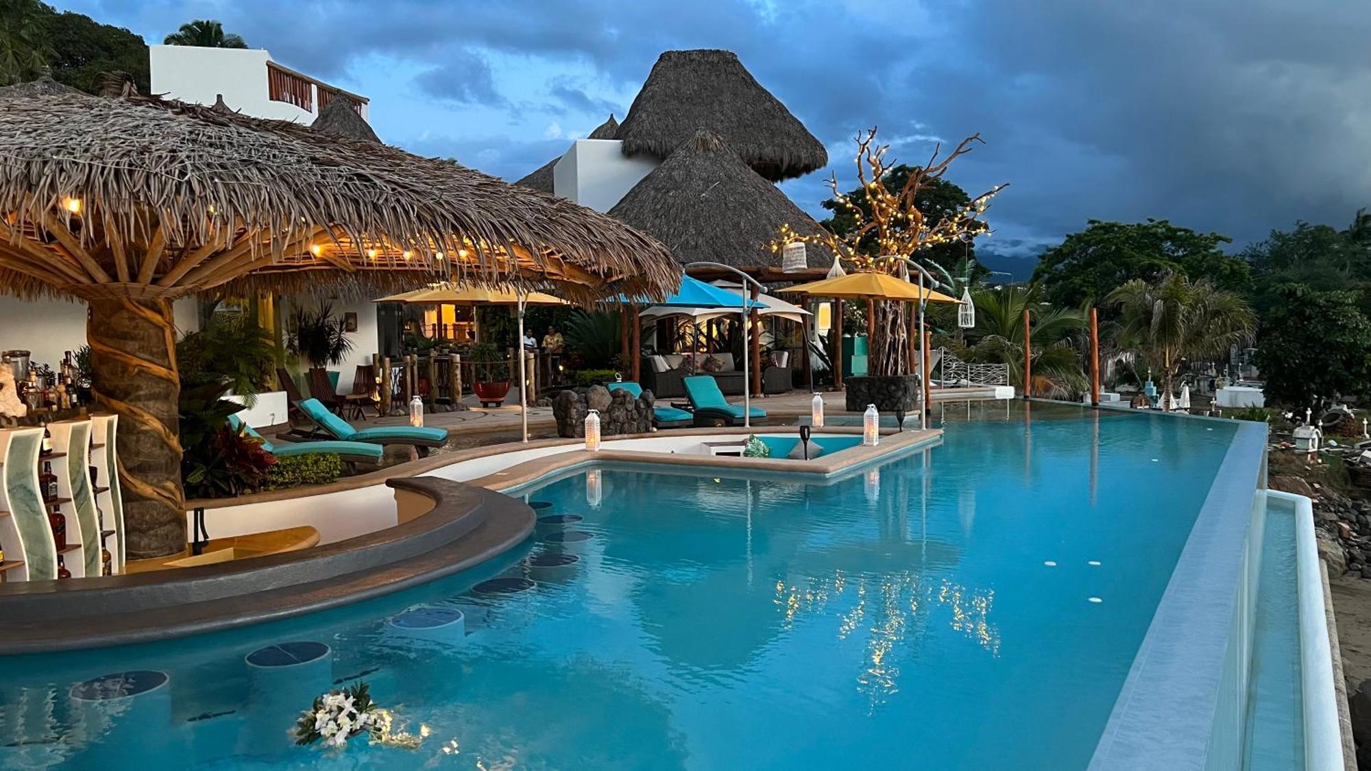 Hotel Sunset Island Riviera Nayarit 5*