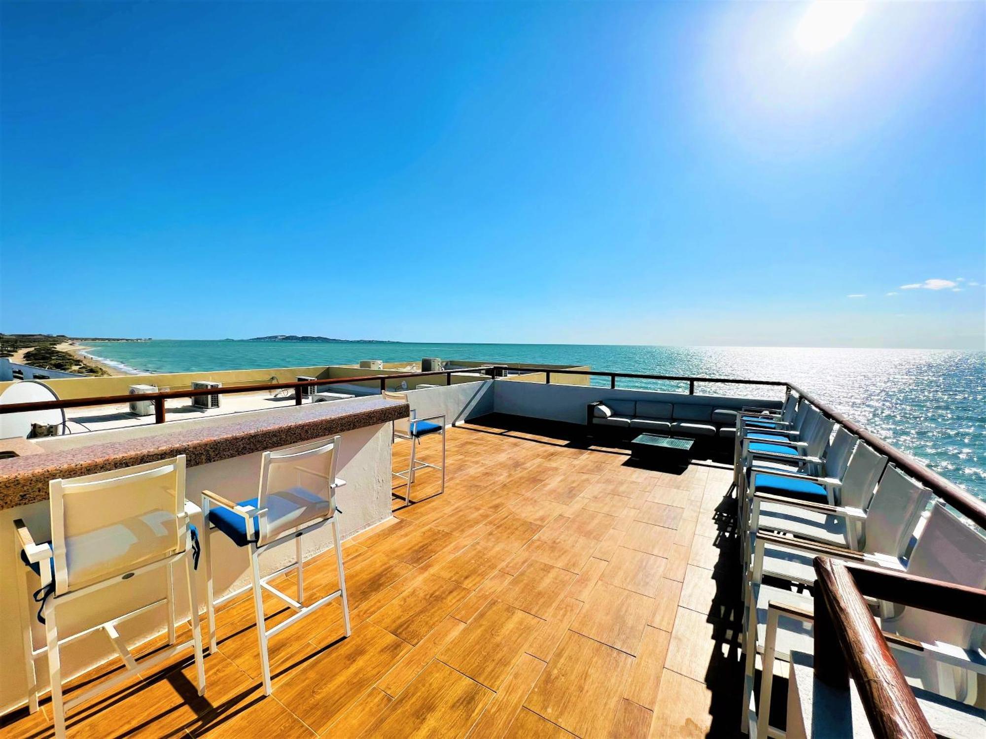 Rocky Point - Ocean Front - King - - Sleeps12 - Gated - Pools Wi-fi Bahia La Choya